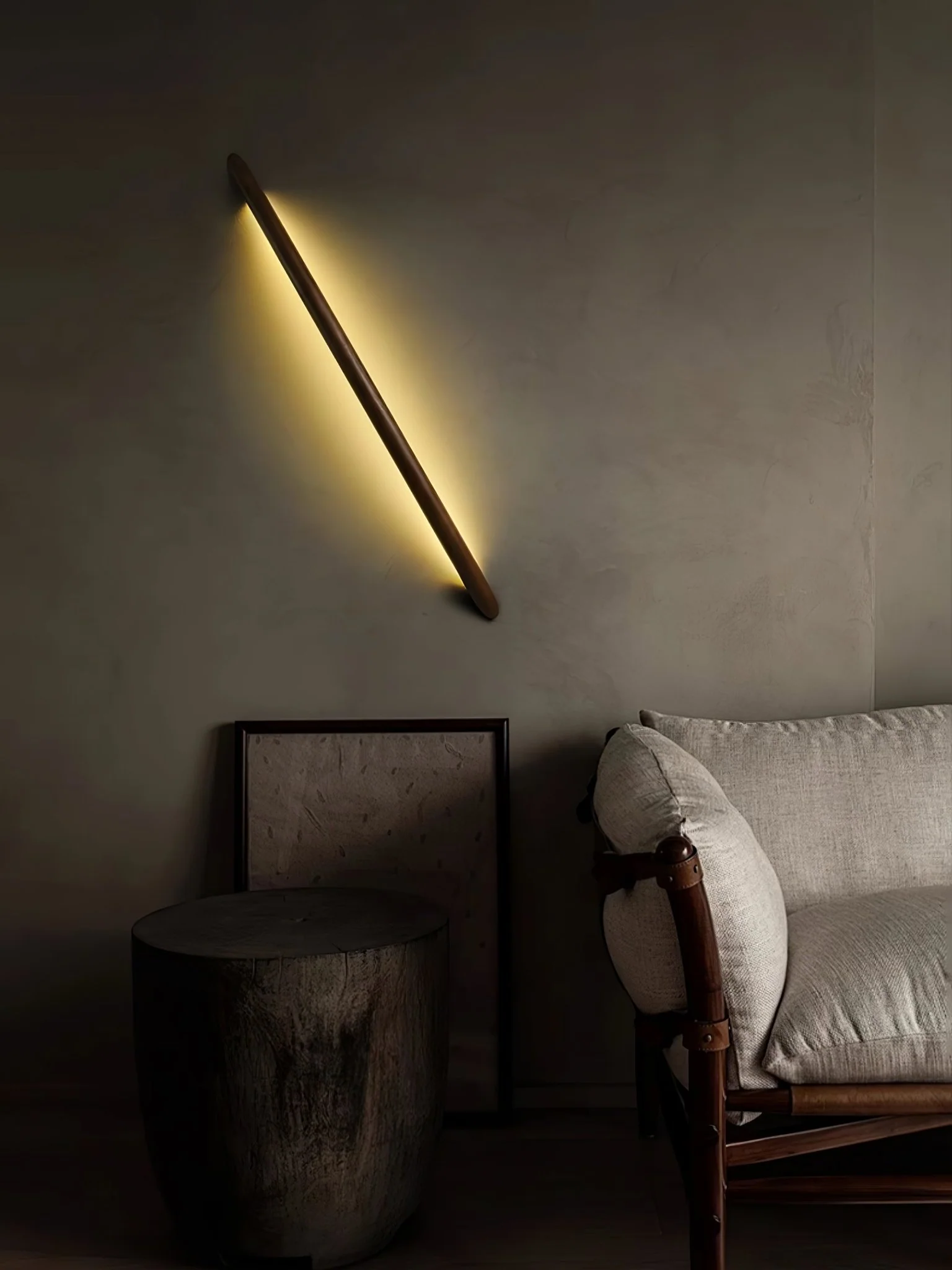 Настенный светильник Linea Wood - ∅10см x 60см, орех