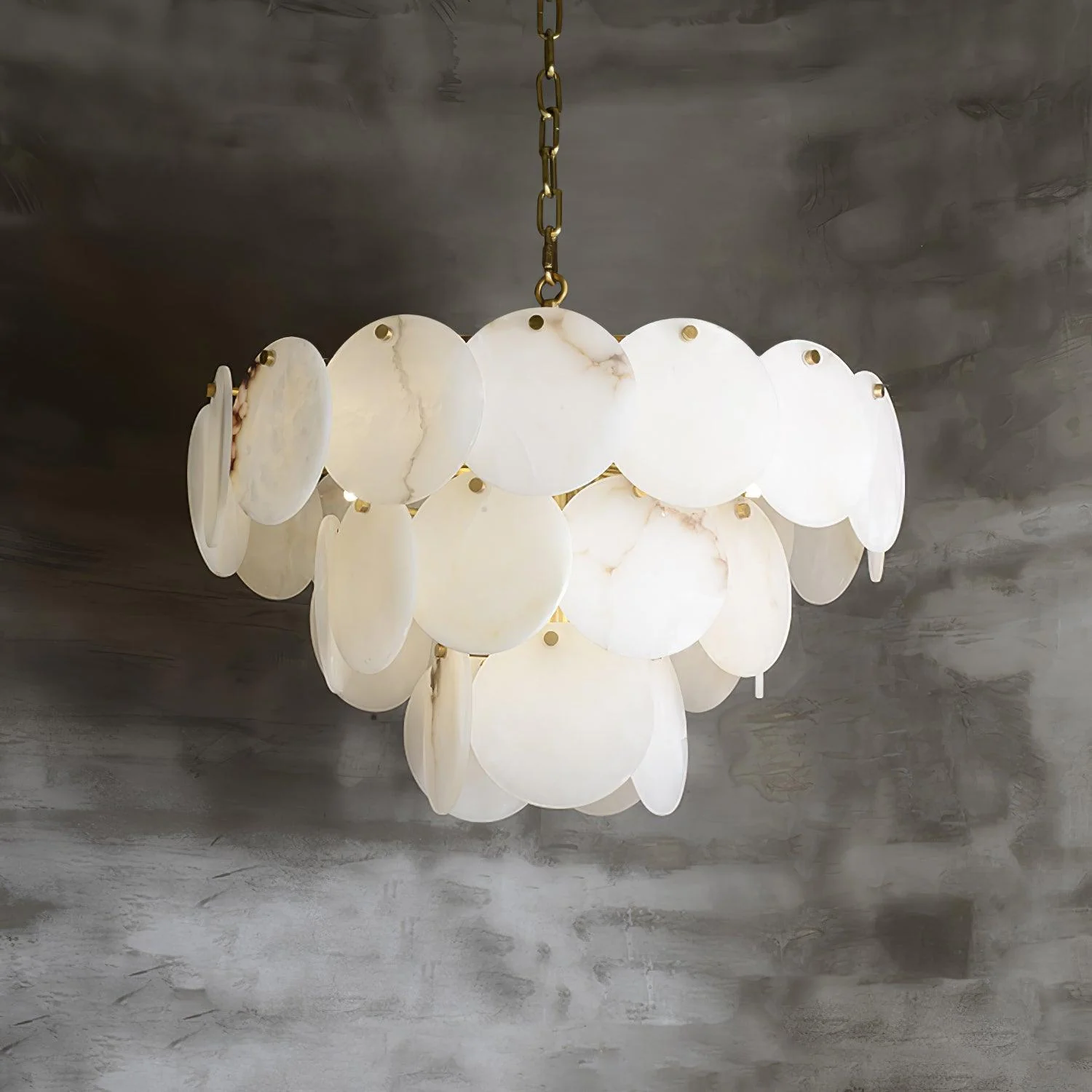 Люстра Alabaster Shell Brass - 4 уровня ∅60см x 75см, латунь, белый