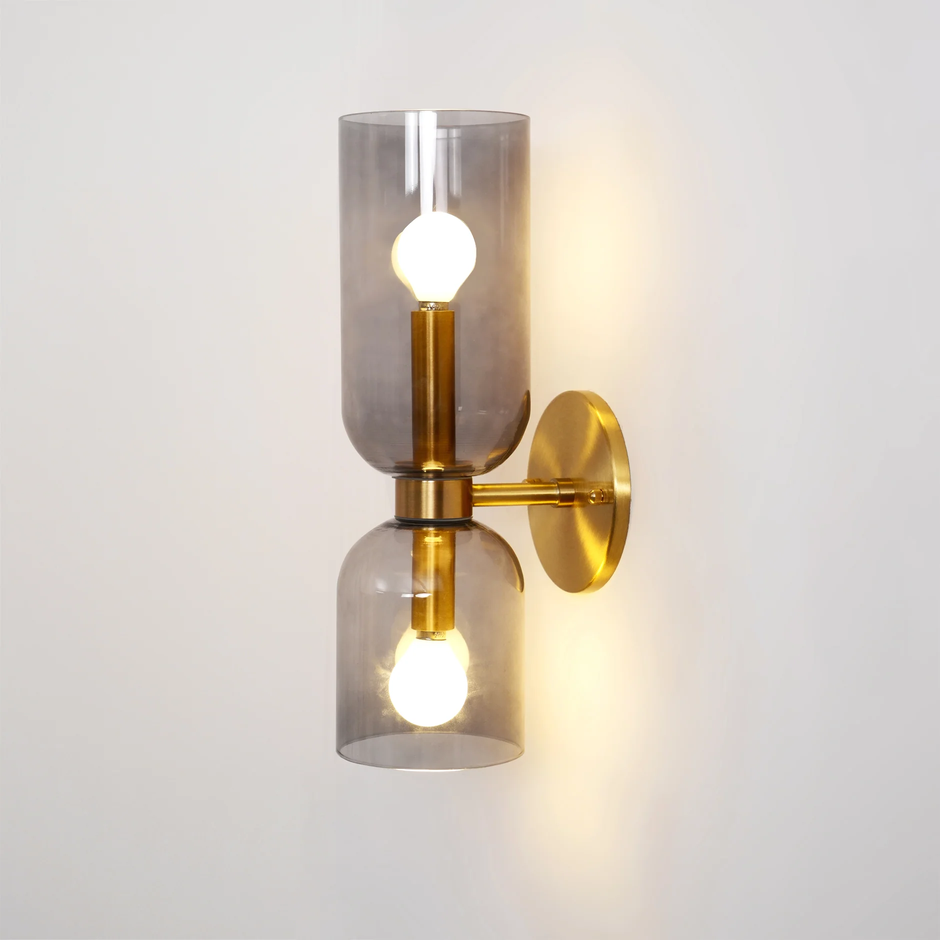 Edie Wall Lamp - ∅ 4.7″ x H 13.8″ / Dia 12cm x H 35cm Set of 2 / Brass / Clear