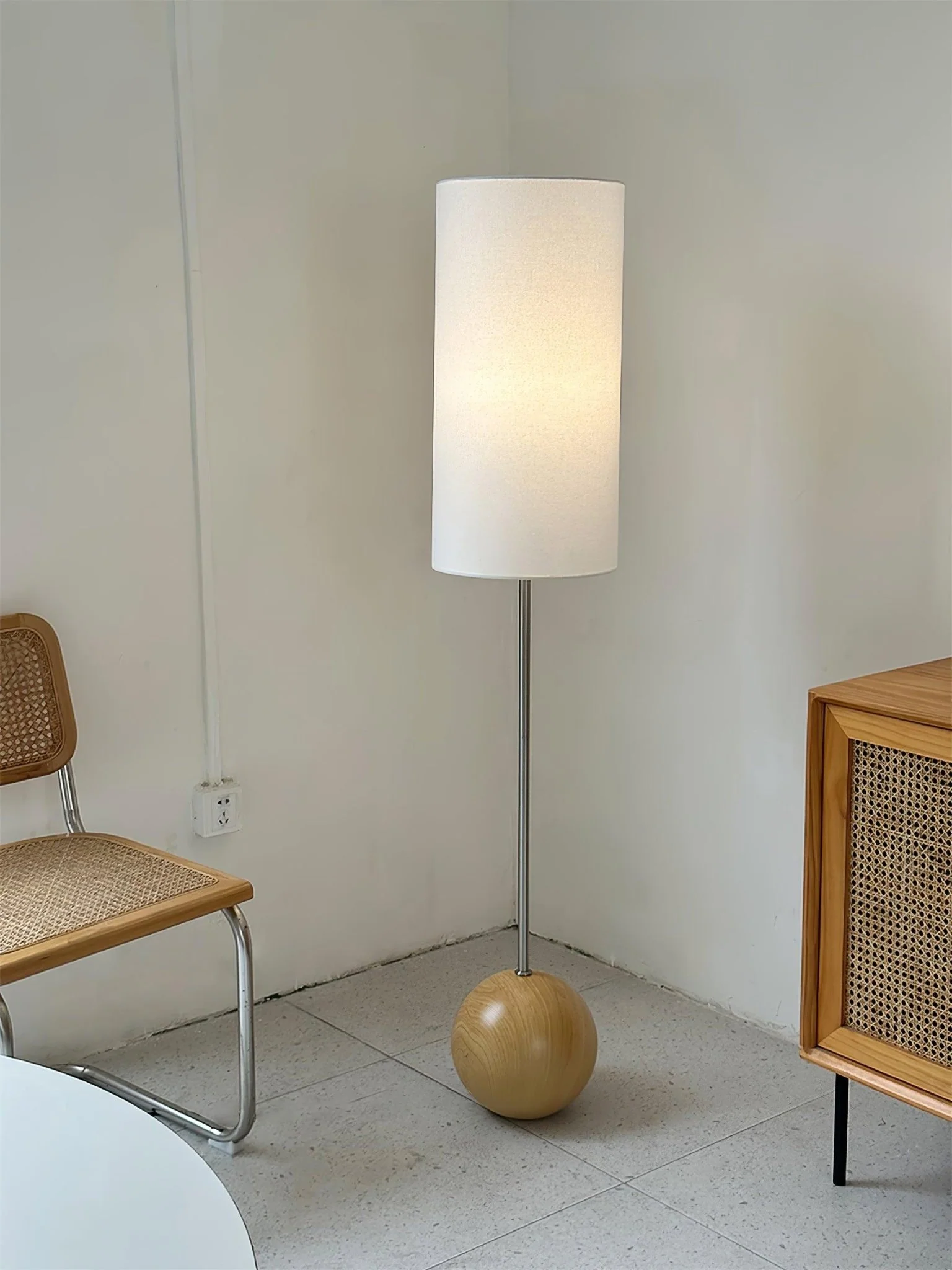 Торшер Orbis Wooden Sphere - ∅28см x 153см, дерево, белый