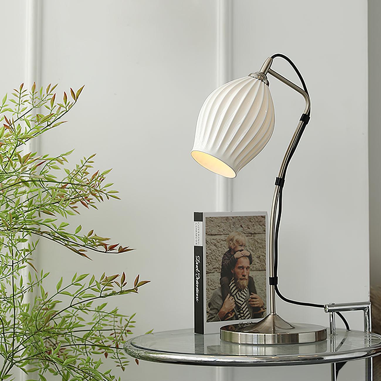 Ceramic Ribbed Table Lamp - ∅ 10.2″ x H 22″ / Dia 26m x H 56cm / Copper plating / AU plug