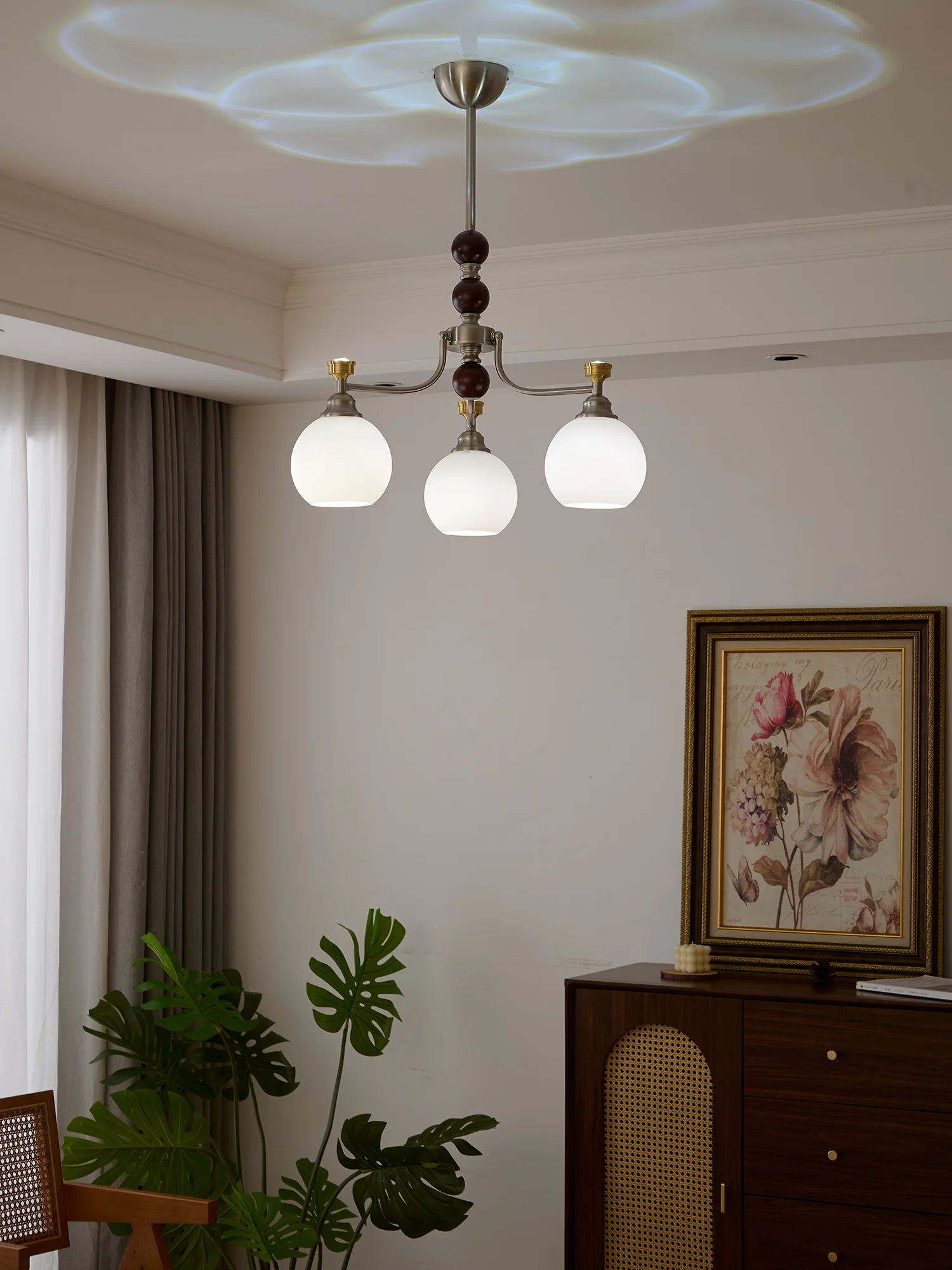 Люстра Lucienne Orb - 3 источника света ∅61см x 46см, орех, никель