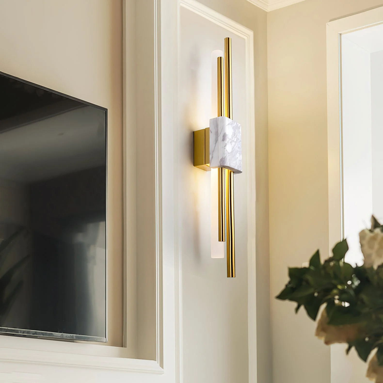 Tanto Plug In Wall Light - ∅ 3.9″ x H 19.7″ / Dia 10cm x H 50cm Set of 2 / White Marble & Gold / EU Plug