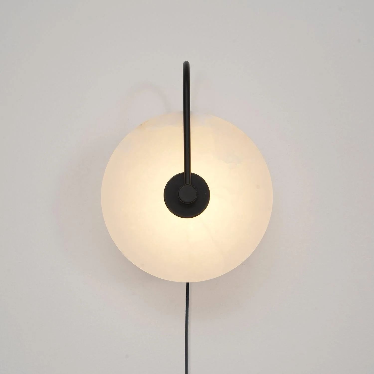 Alabaster LED Plug-In Wall Lamp - ∅ 9.8″ Set of 2 / Gold & White cable / EU Plug