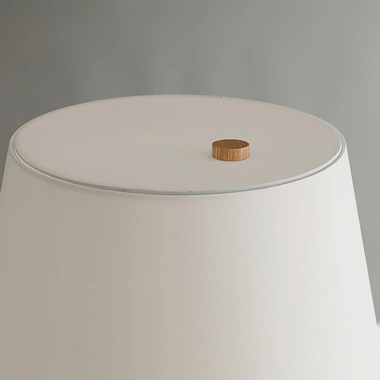 Настольный светильник Hourglass Wood - ∅41см x 74см, орех