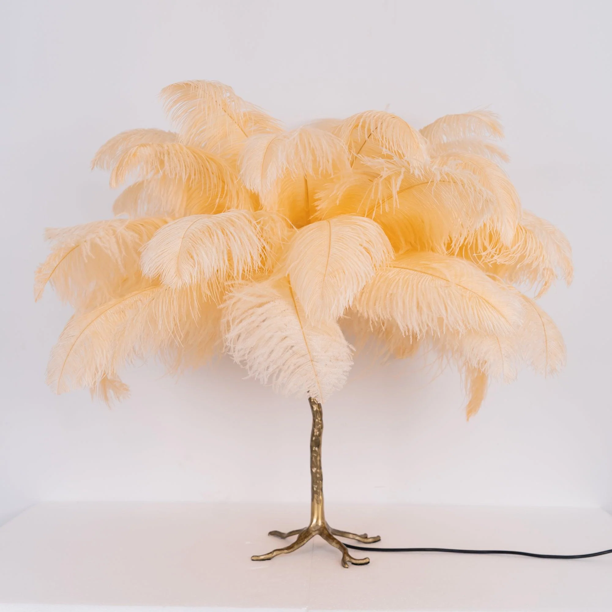 Настольный светильник Ostrich Feather - серебряный, темно-розовый