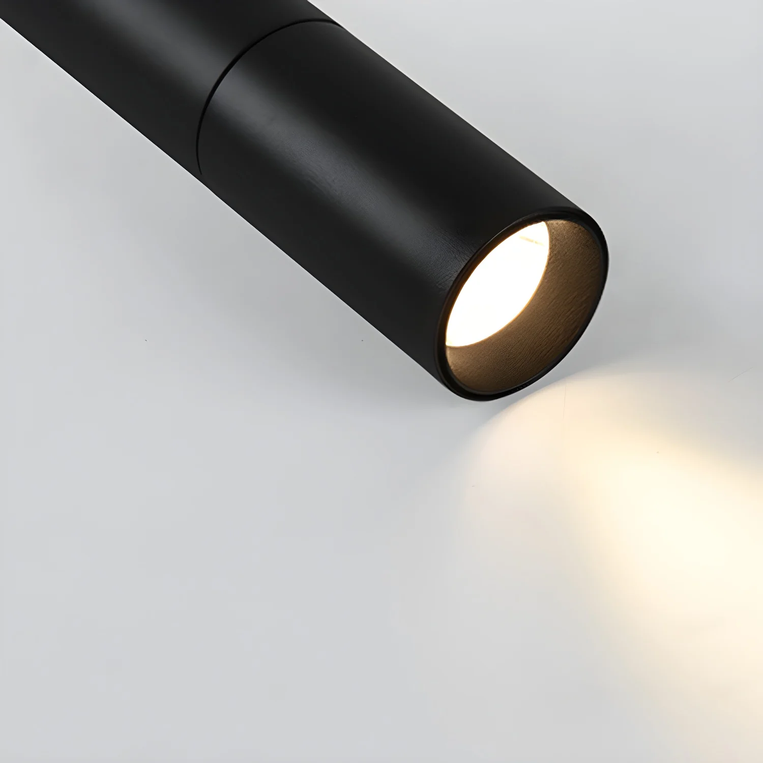Потолочный светильник Julian Adjustable Surface - ∅5см x 40см, черный, теплый свет