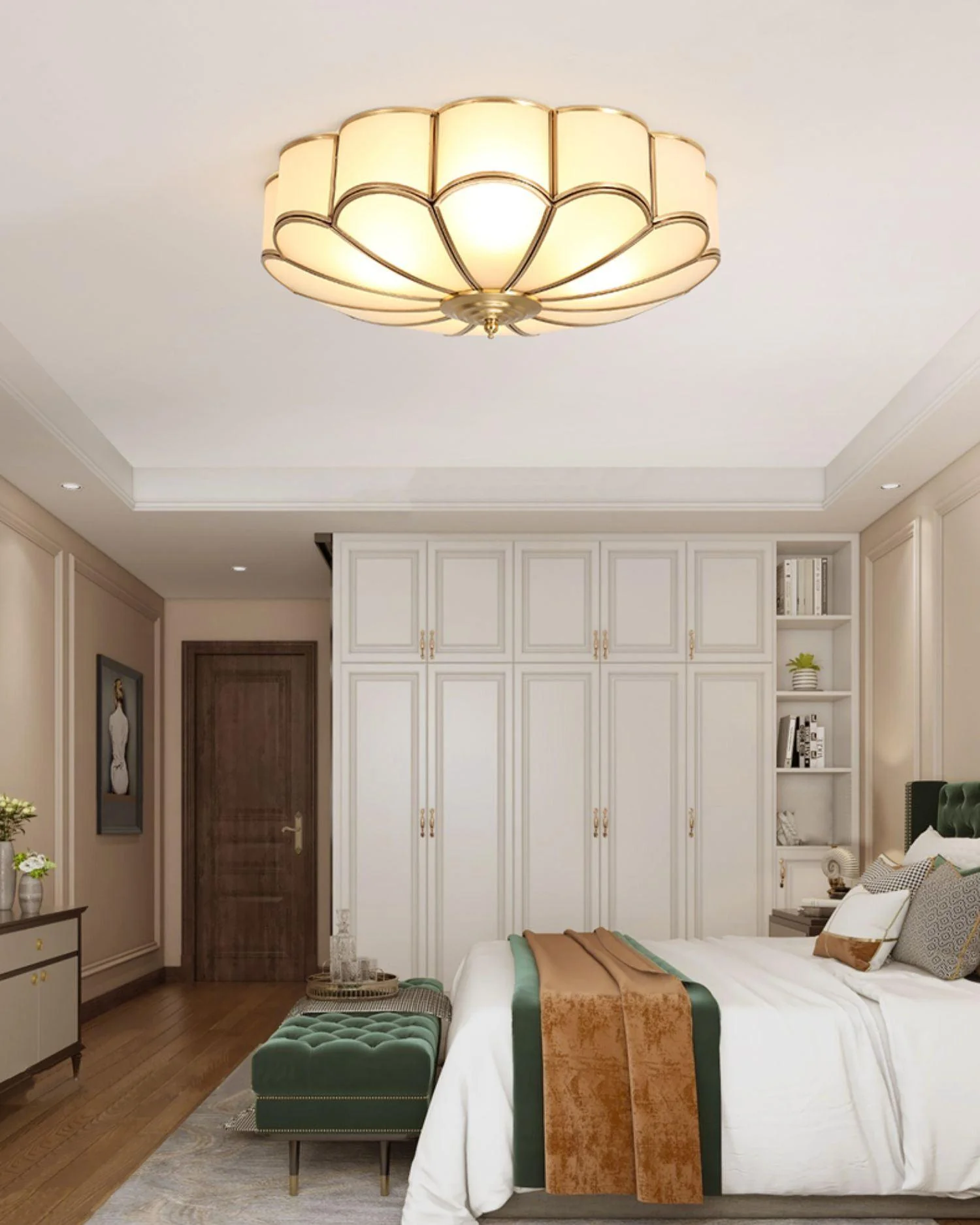 Потолочный светильник Flower Shape Glass Recessed - 6 плафонов ∅60см x 20см, латунь, стекло