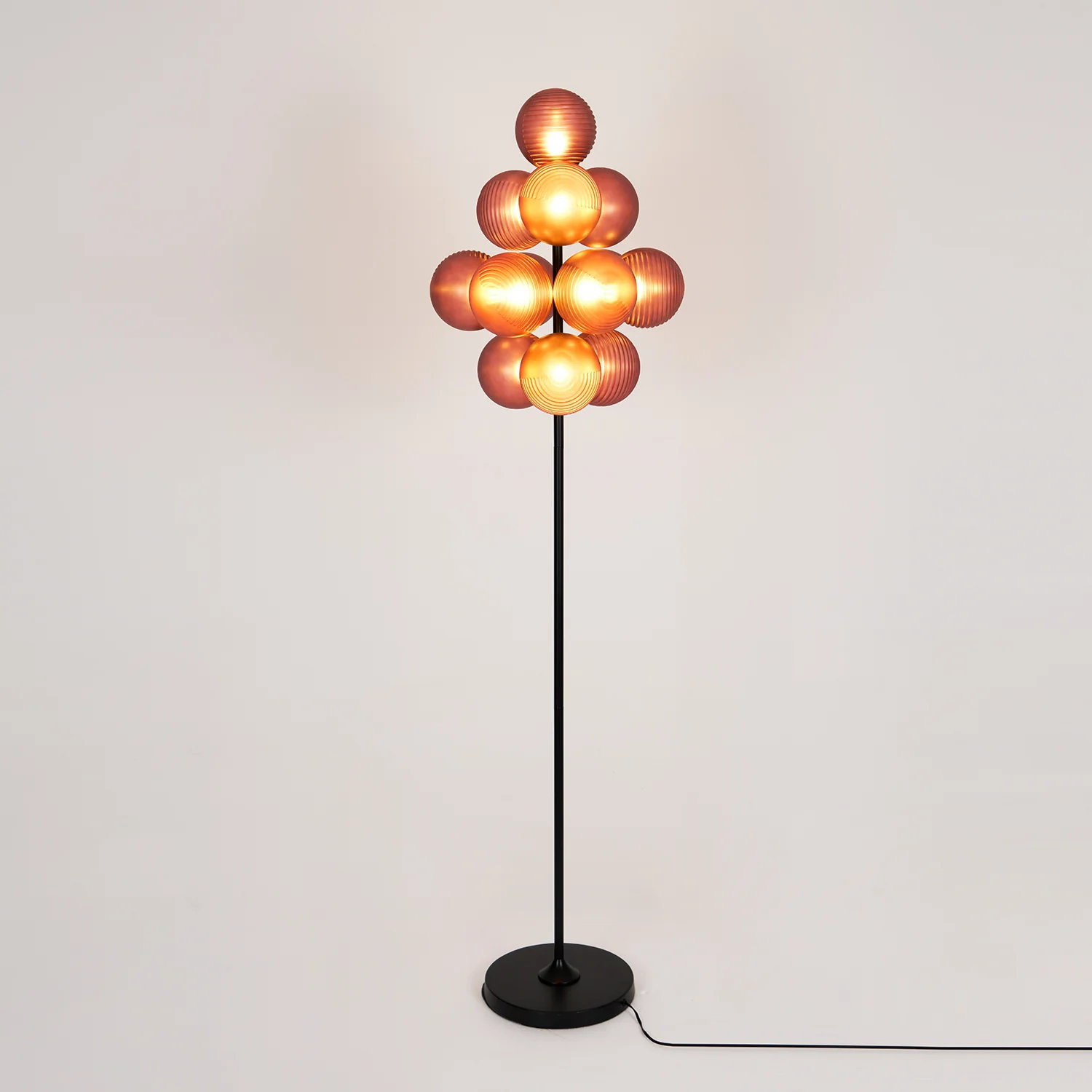 Grape Floor Lamp - ∅ 24″ x H 62.3″ / Frosted white / AU plug