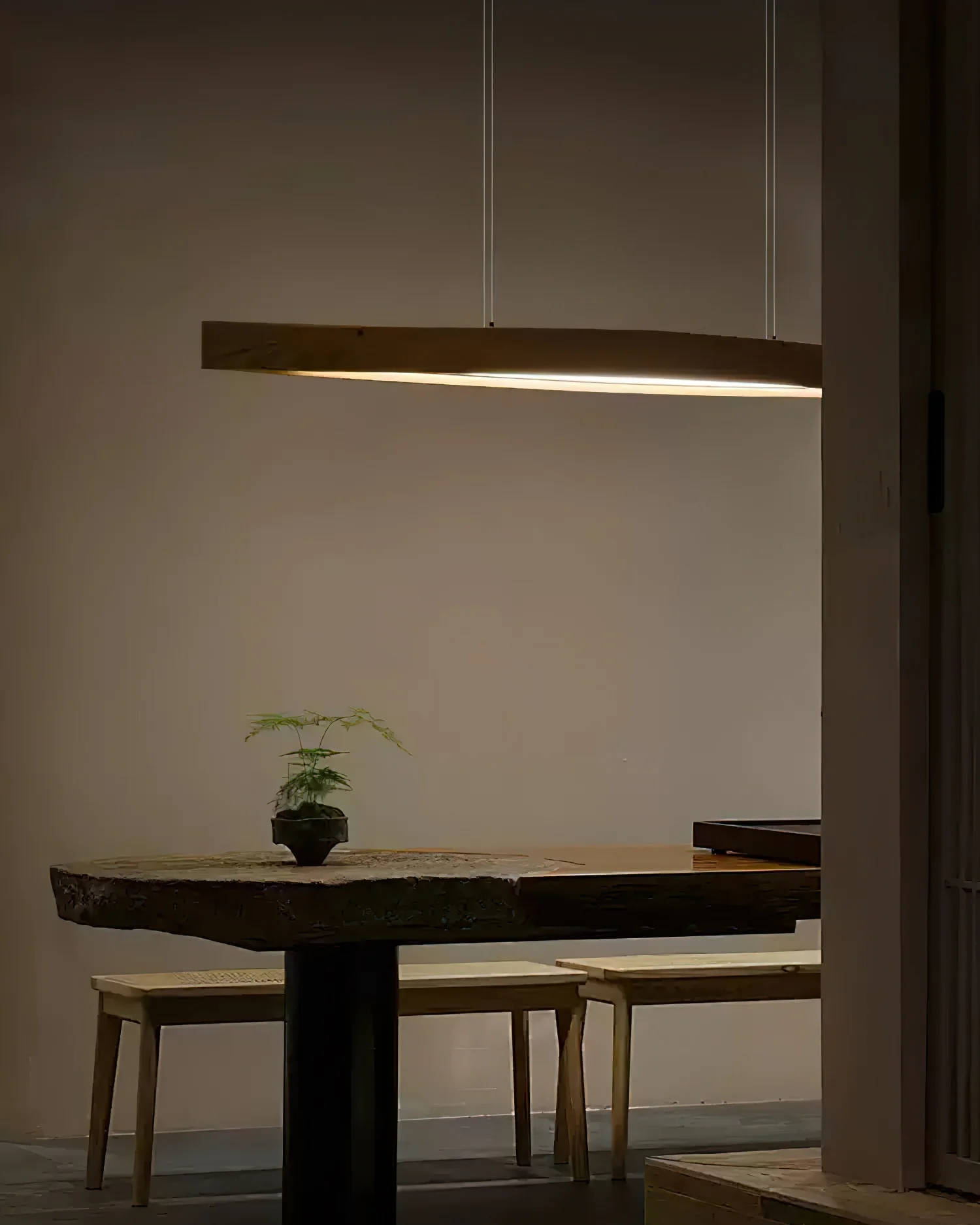 Подвесной светильник Horizon Linear Wood - 148см x 19см x 8см, дерево, теплый свет