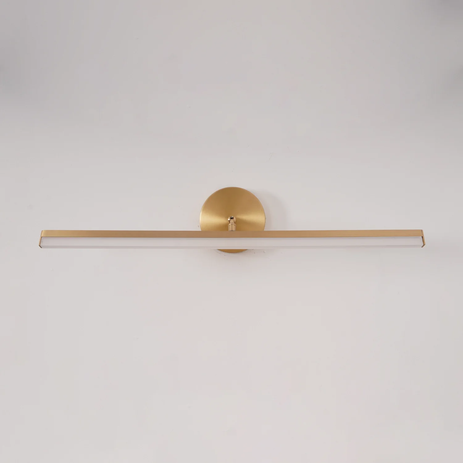 Настенный светильник Brass LED Bath Vanity - 60см х 12см, латунь, белый, теплый свет, диммер