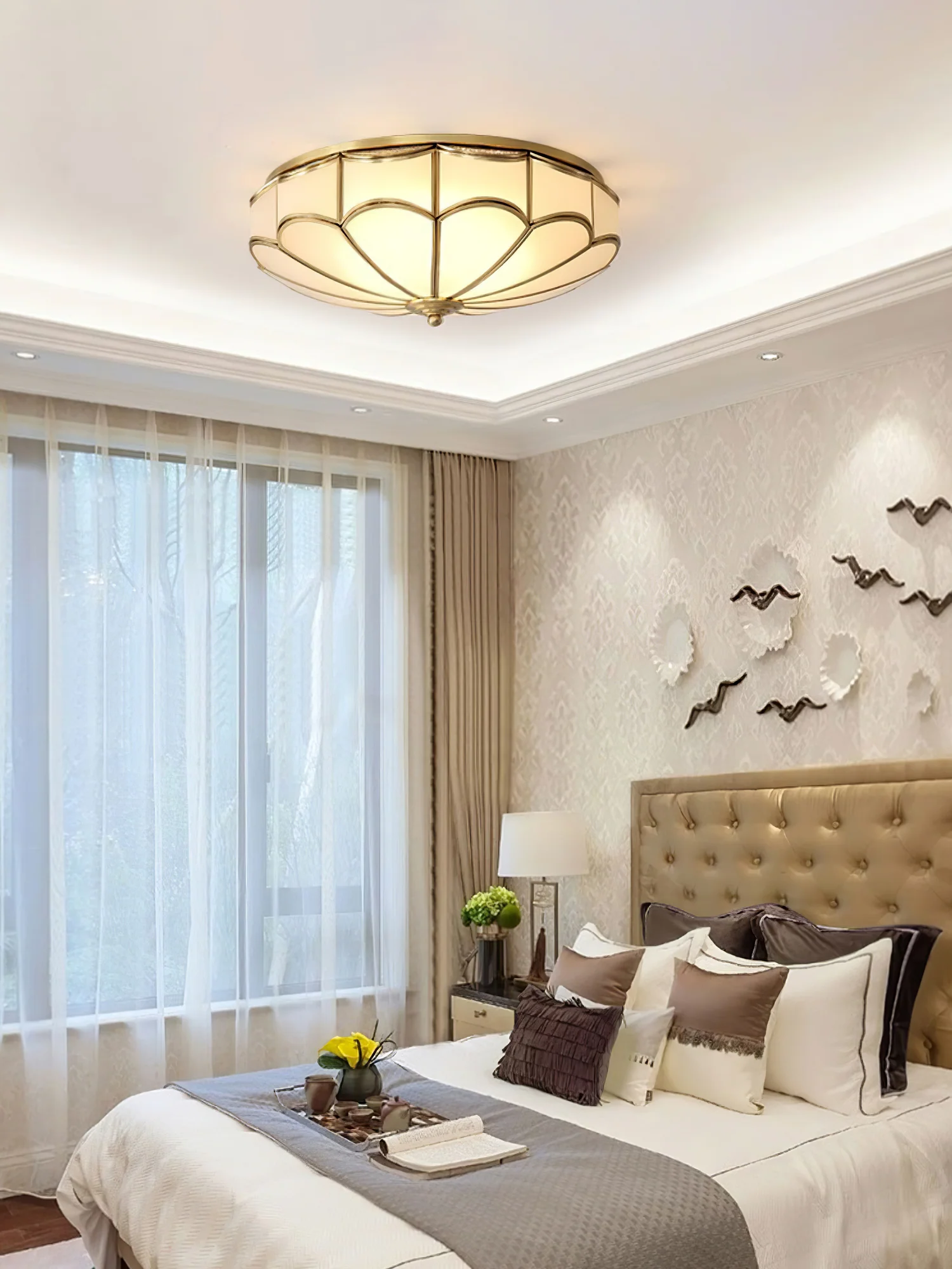 Потолочный светильник Scalloped Flush - ∅80см x 27см, латунь