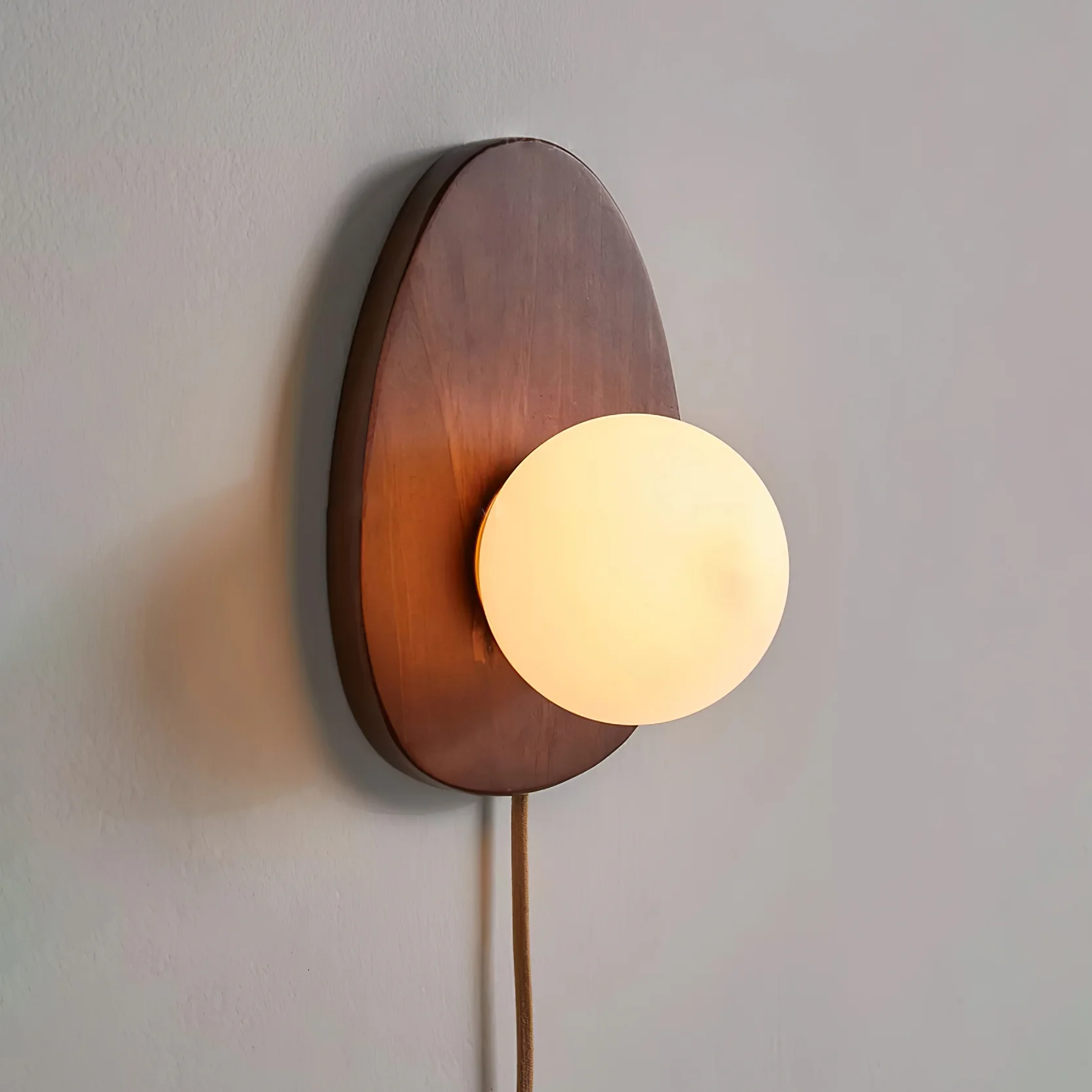 Настенный светильник Orba Walnut Plug-in - ∅18см x 28см, орех