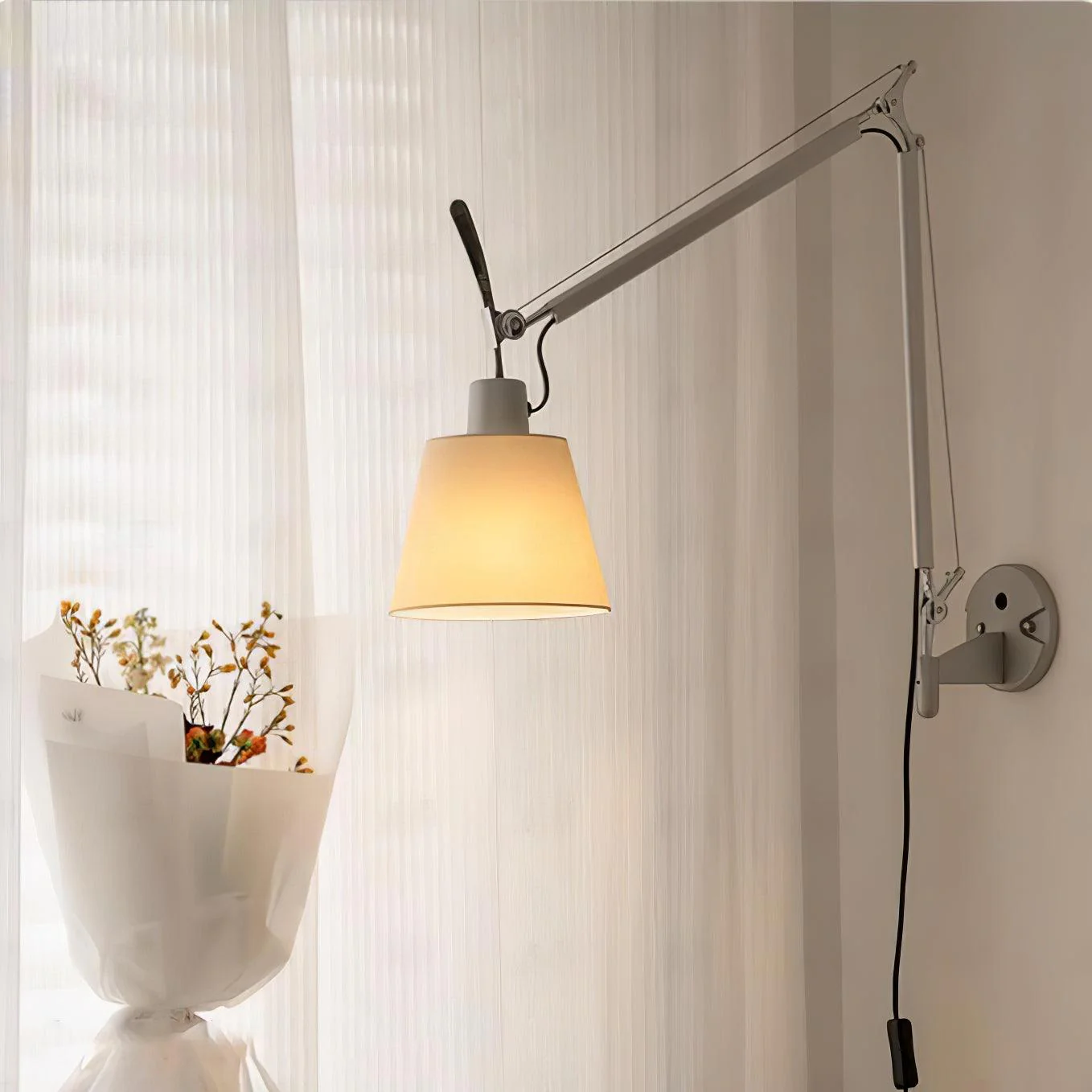 Настенный светильник Rocker Modern Design - ∅18см x 25см, серебряный, белый