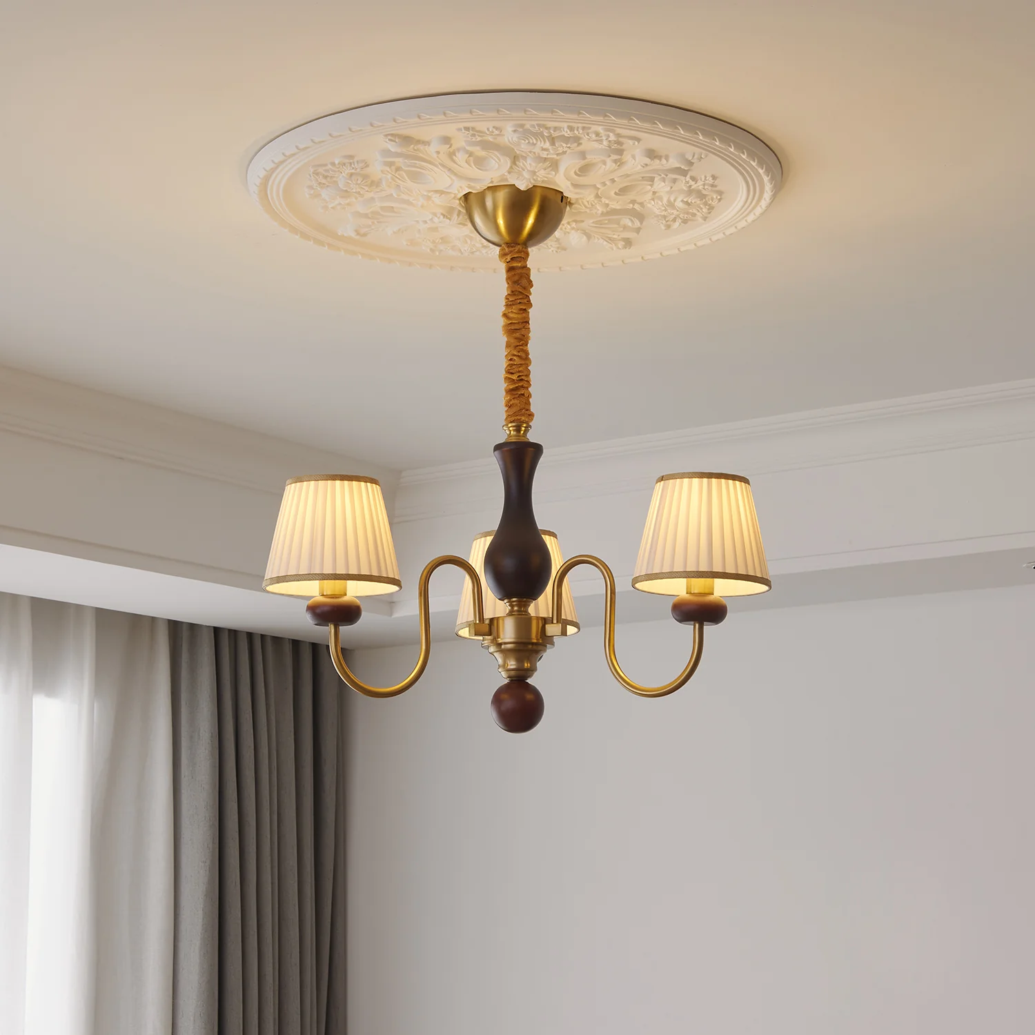 Люстра Walden Pleat - 3 плафона ∅60см x 38см