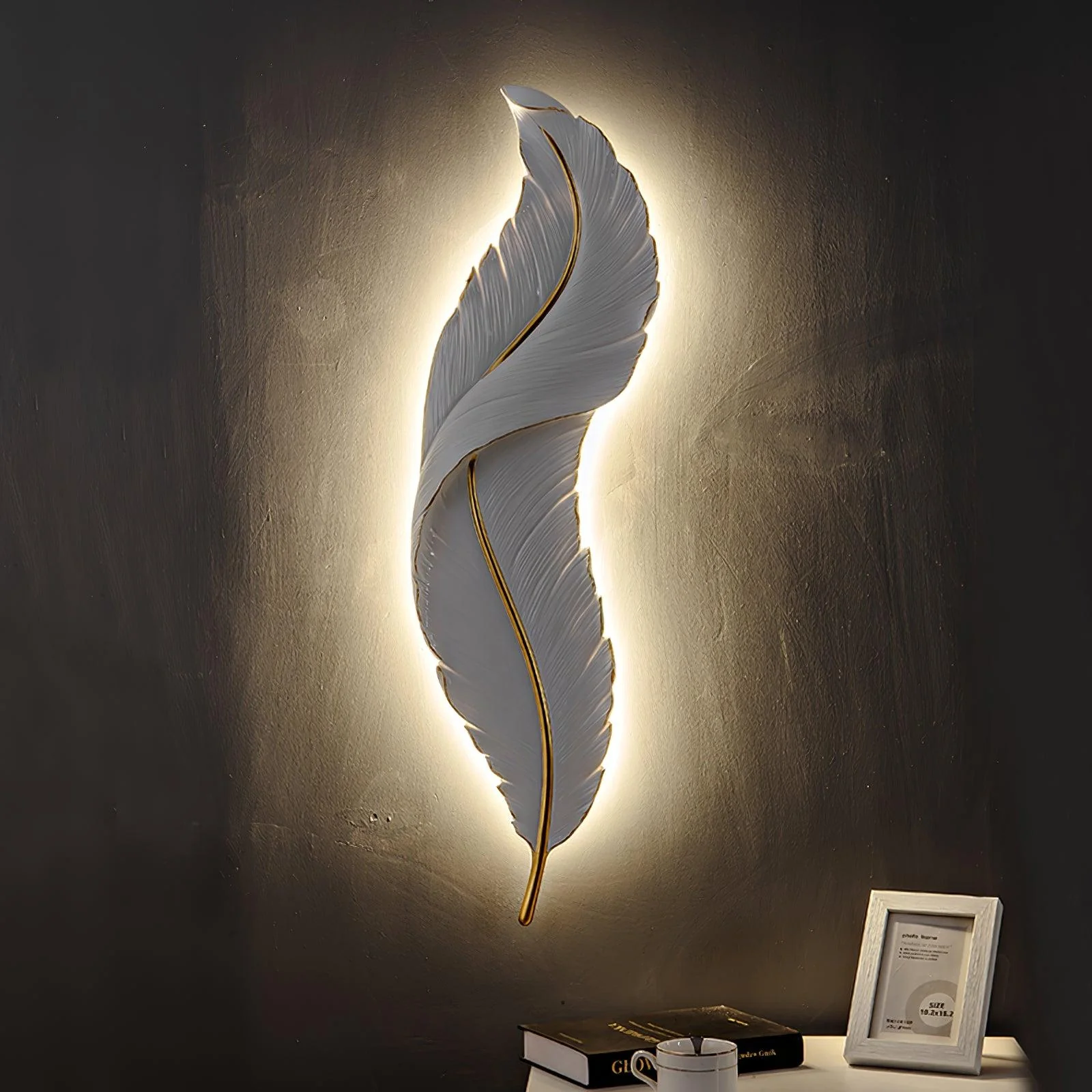Настенный светильник Feather - 16см x 91см, белый, золотой, 3000-6500К
