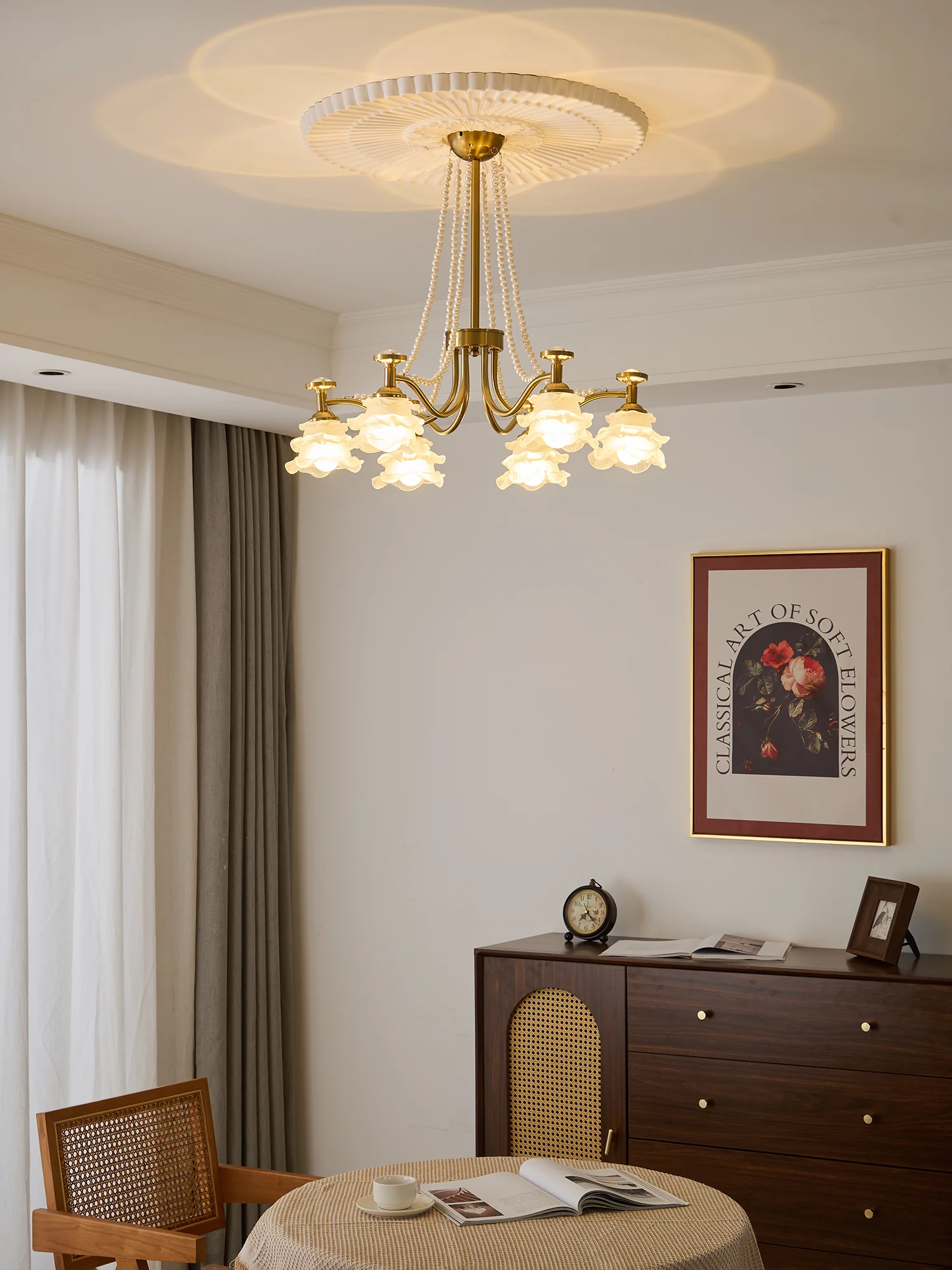 Люстра Amaris Rose - 8 источников света ∅85см x 26см, золотой, белый