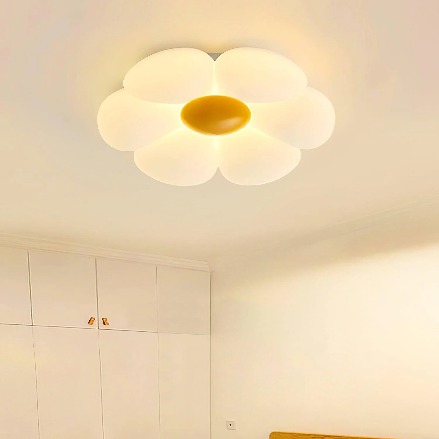 Потолочный светильник Six-leaf Flower Kids Room - ∅50см x 12см, розовый, теплый свет