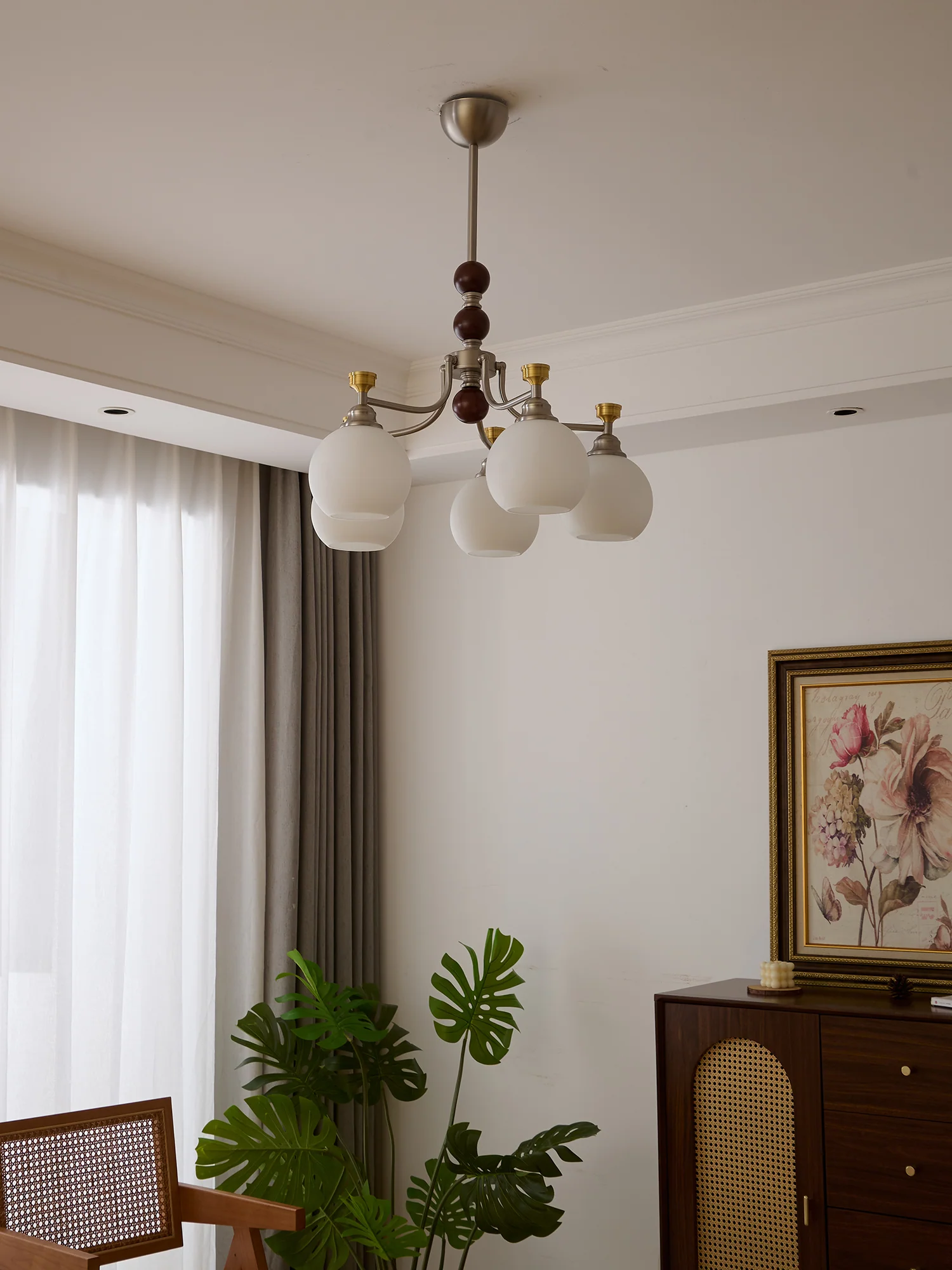 Люстра Lucienne Orb - 3 источника света ∅61см x 46см, орех, никель
