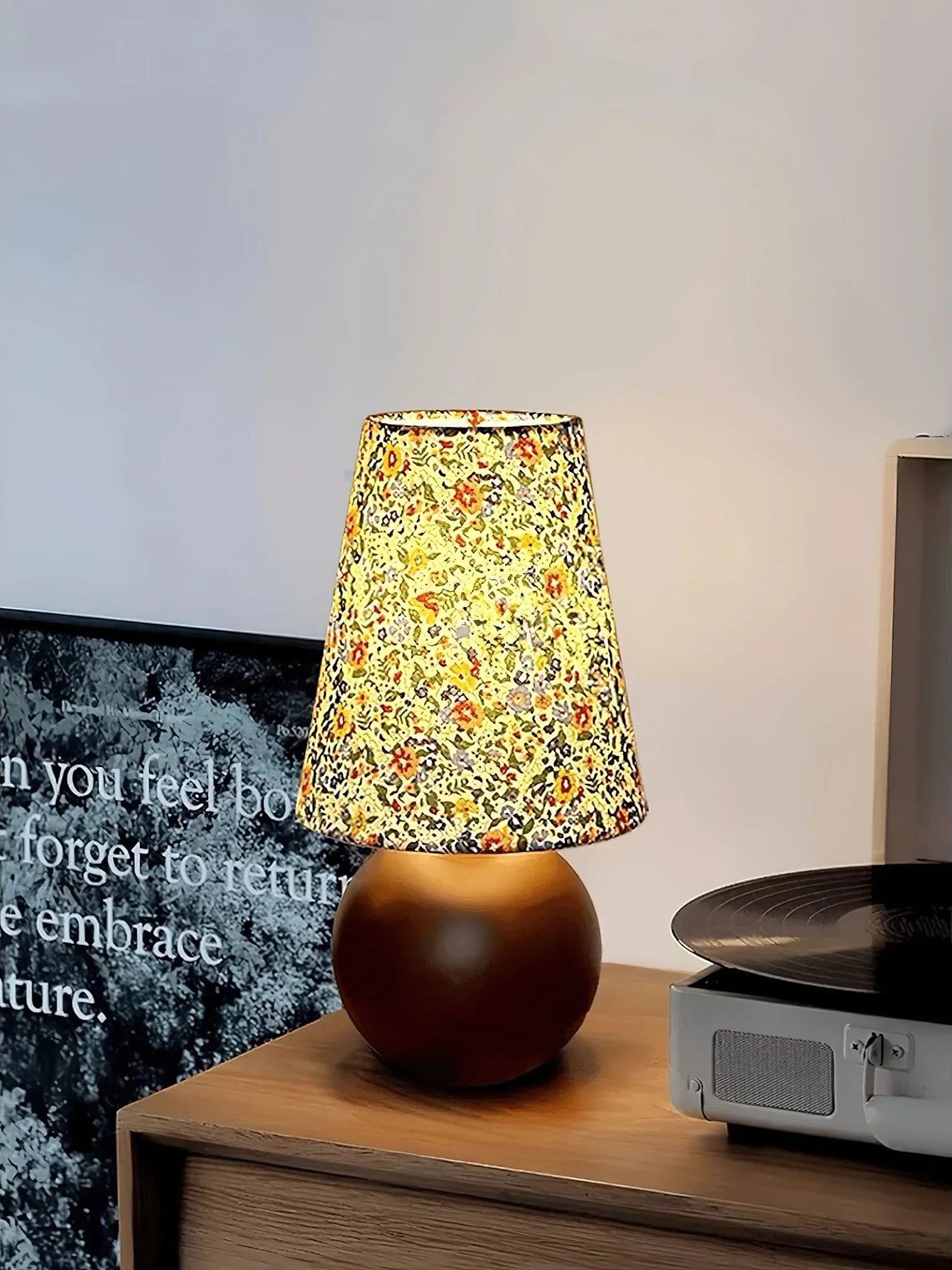 Настольный светильник Elara Floral Glow - ∅15см x 24см, флоральный цвет, коричневый