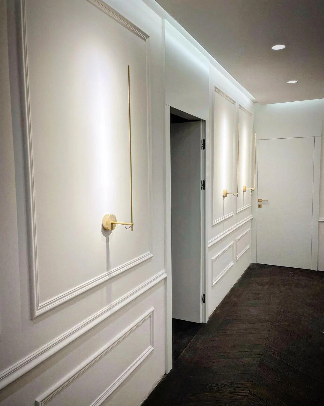 Light Stick V Sconce - Set of 2 / Gold / Warm Light
