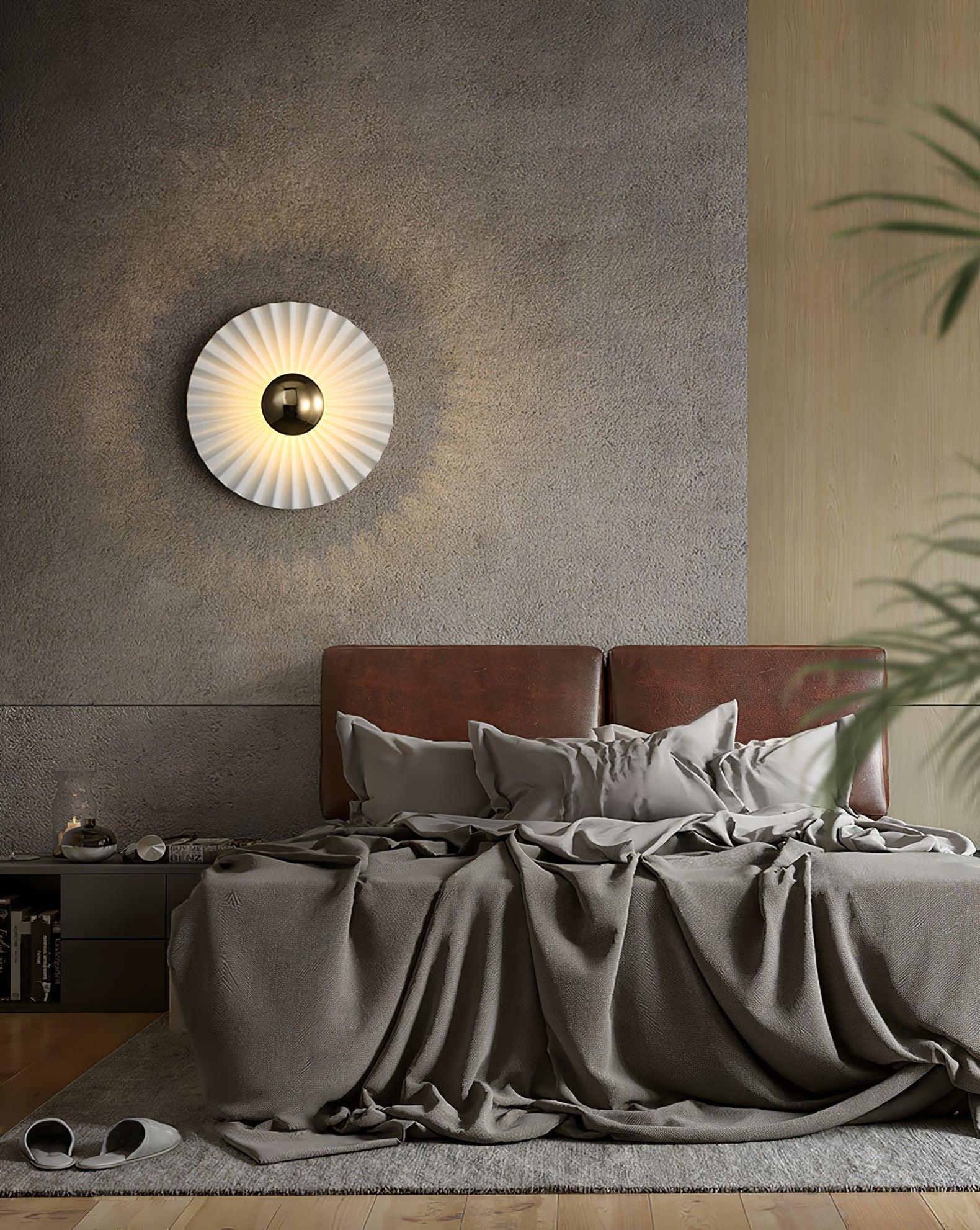 Настенный светильник Tinsley Flush - ∅30см x 30см, золотой, белый, холодный свет