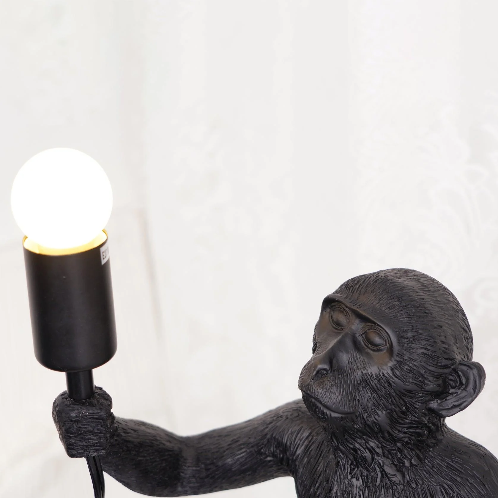 Настольный светильник Monkey - 46см x 28см x 54см, черный