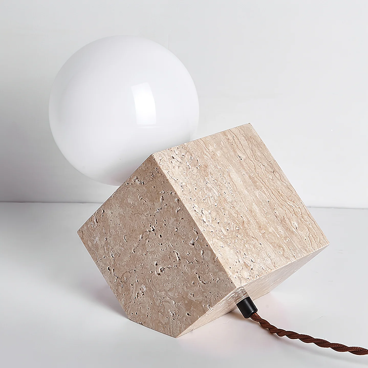 Настольный светильник Cube Stone - 12см x 20см, желтый травертин