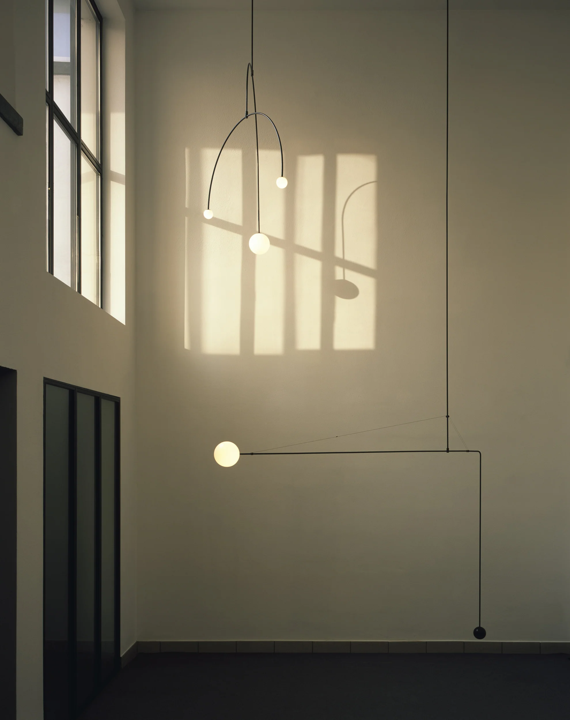 Люстра Mobile Chandelier - 3 подвеса, черный