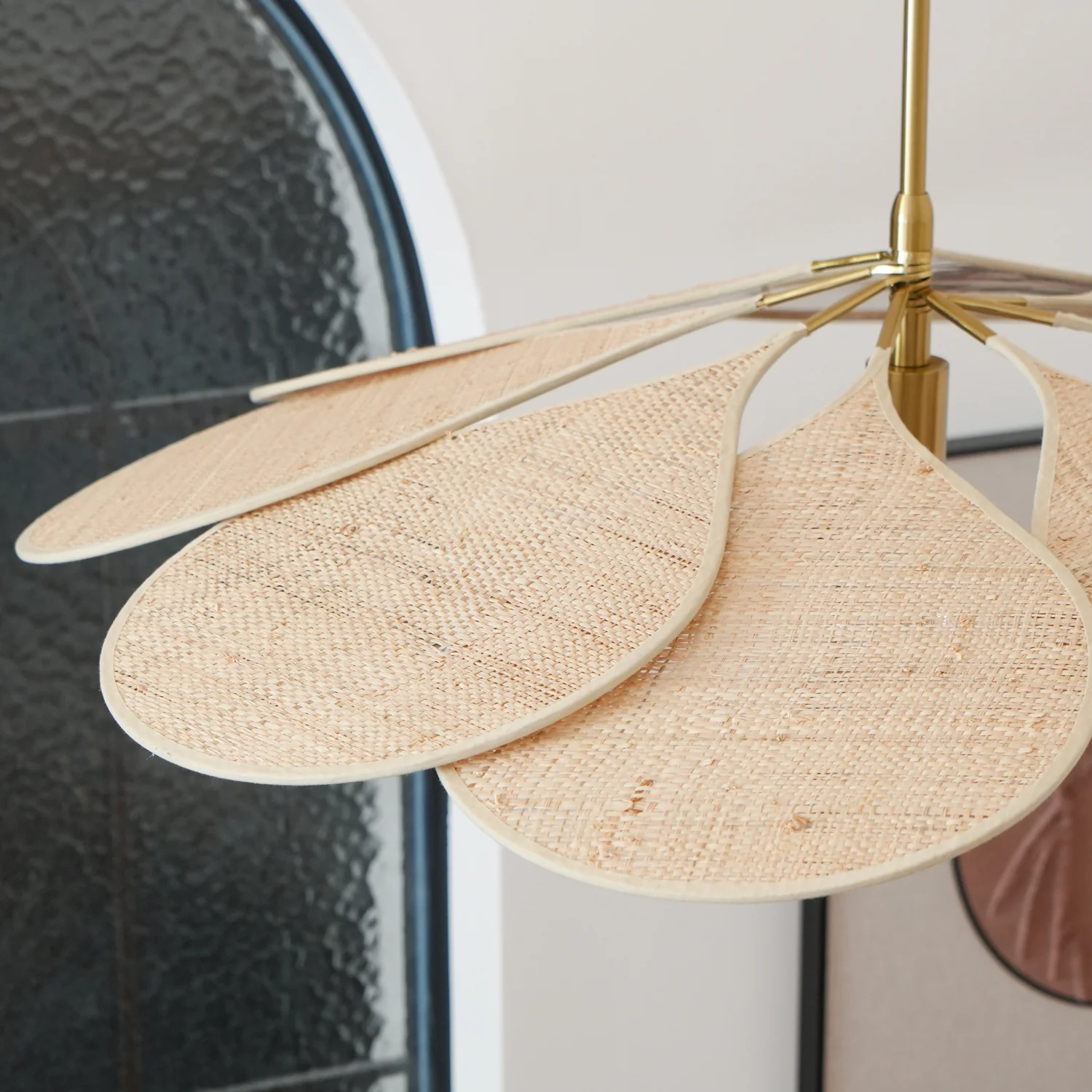 Подвесной светильник Petals Bloom Rattan - ∅100см x 15см, натуральный ротанг, золотой