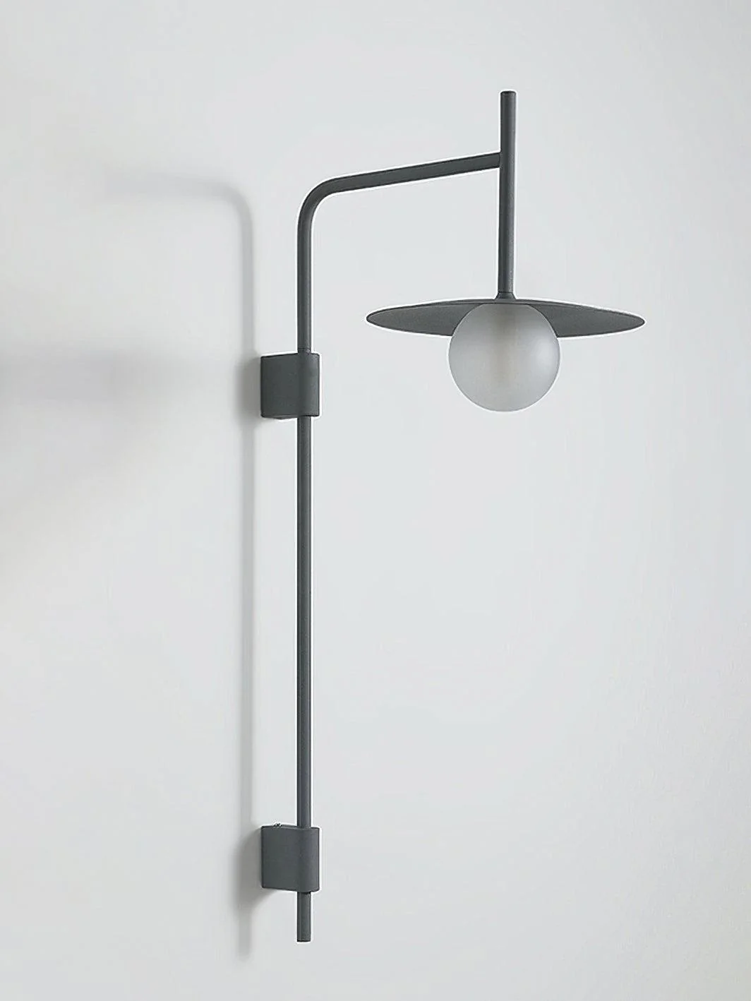 Настенный светильник Gea Swing Arm - ∅25см x 80см, черный