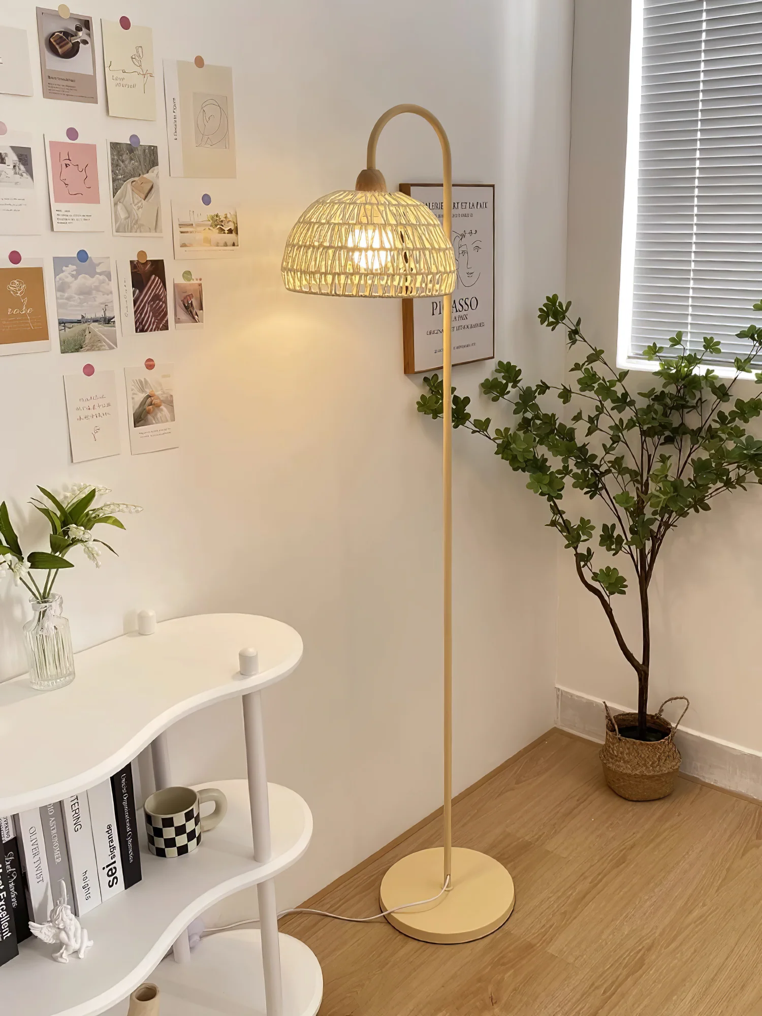 Торшер Rattan Arch - ∅ 30см x 155см, бежевый