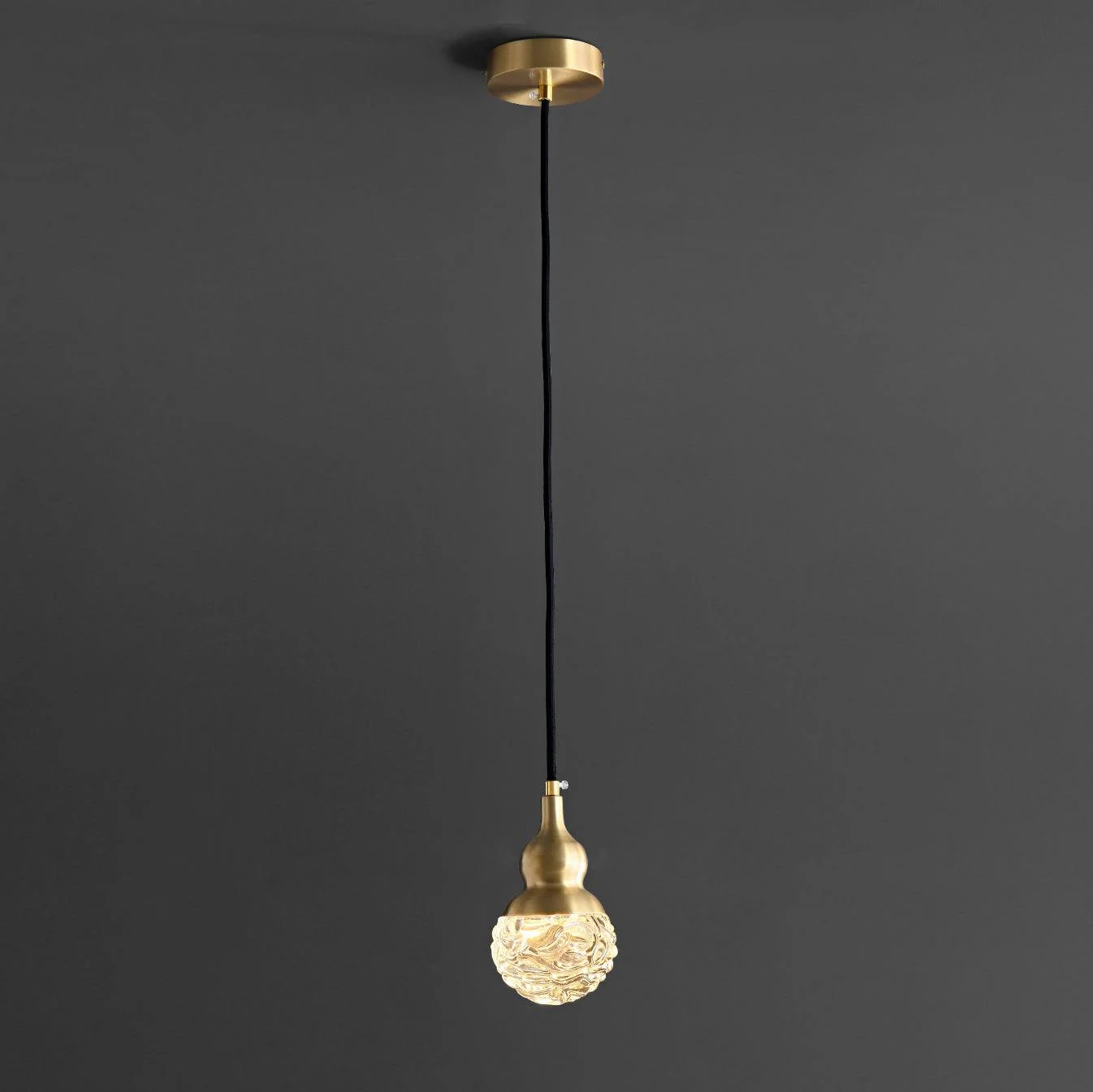 Подвесной светильник Bella Brass - ∅15см x 25см, латунь, непрозрачный, холодный свет