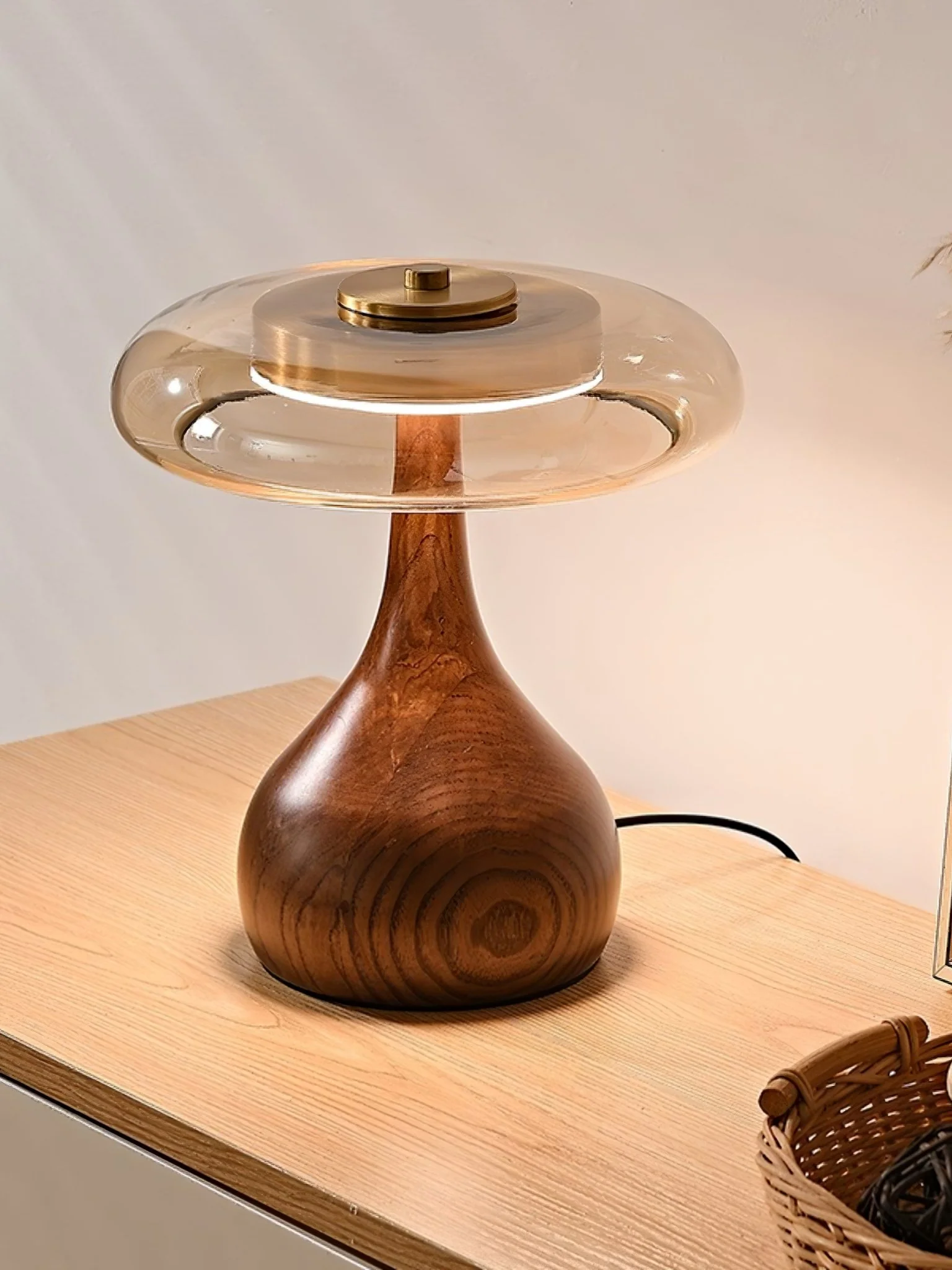 Настольный светильник Sienna - ∅22см x 25см, орех, янтарь