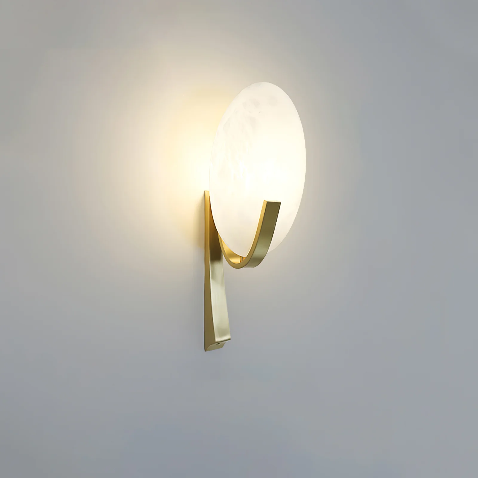 Alice Alabaster Wall Lamp - ∅ 7.9″ x H 19.7″ / Black & Warm Light / Set Of 2