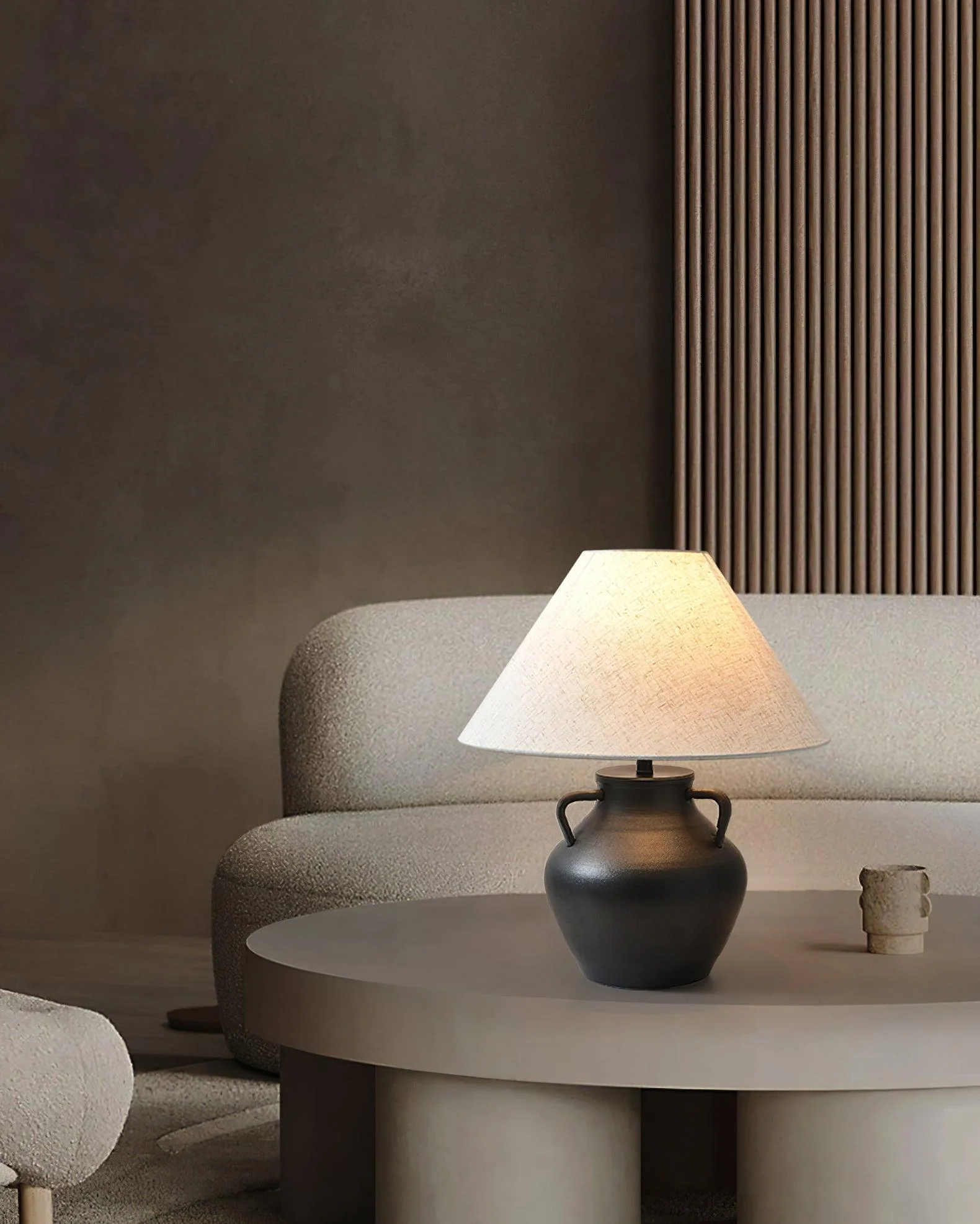 Old Wine Pot Table Lamp - ∅ 15.7″ x H 18.1″ / Dia 40cm x H 46cm / Black / US plug