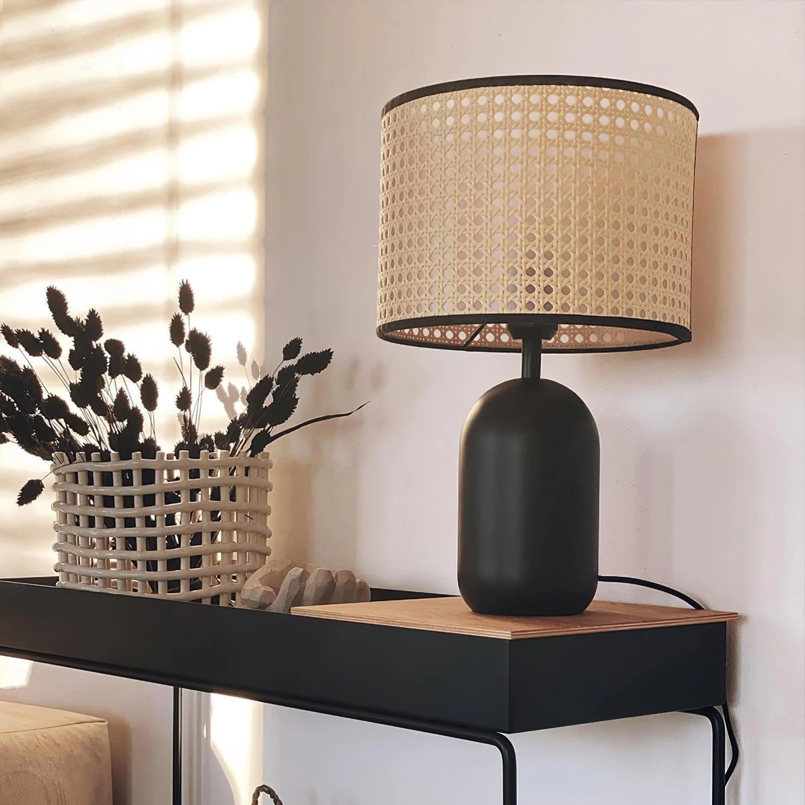 Nico Table Lamp - ∅ 9.8″ x H 16.9″ / Dia 25cm x H 43cm / Black / AU plug