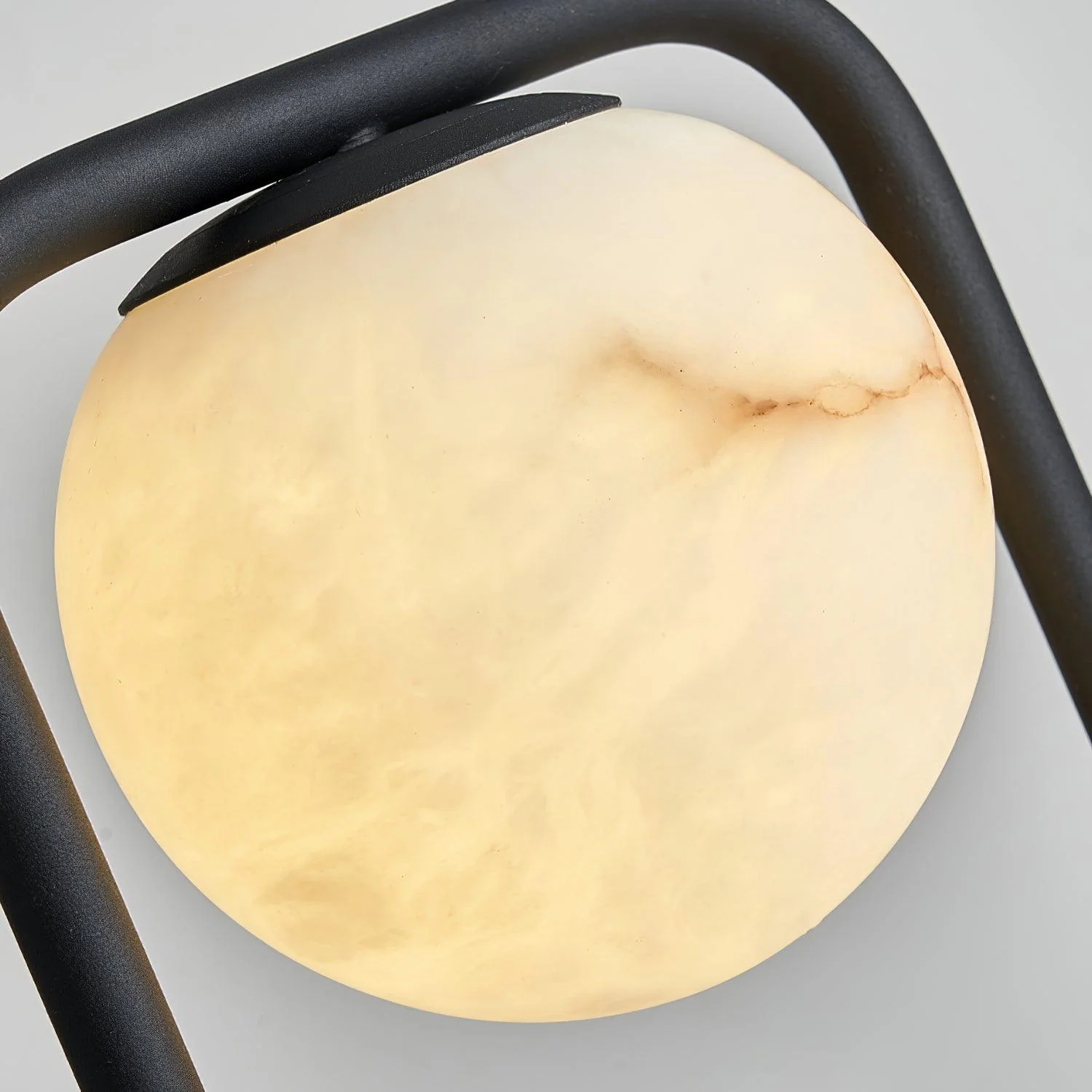 Rebirth Table Lamp - Dia 7.9″ x H 14.9″ / ∅ 20cm x H 38cm / Black & White Alabaster / US plug