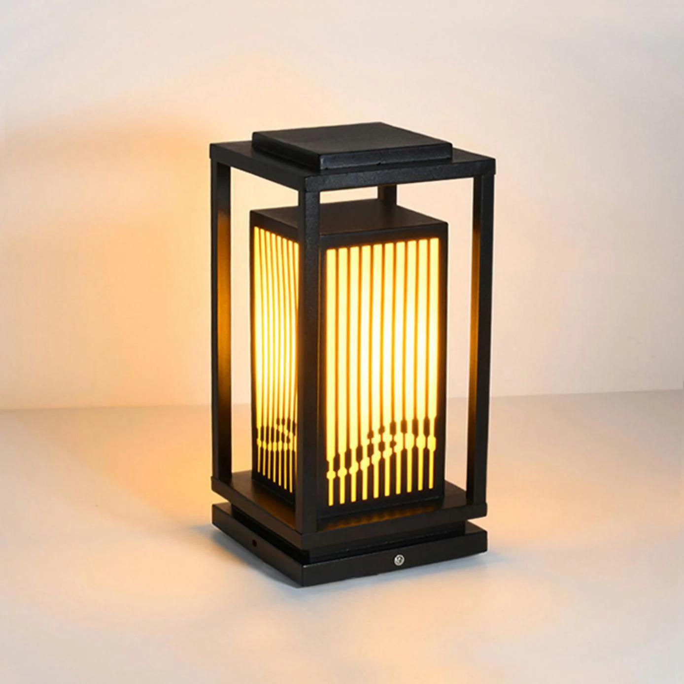 Уличный светильник Square Cage - ∅25см x 60см, черный