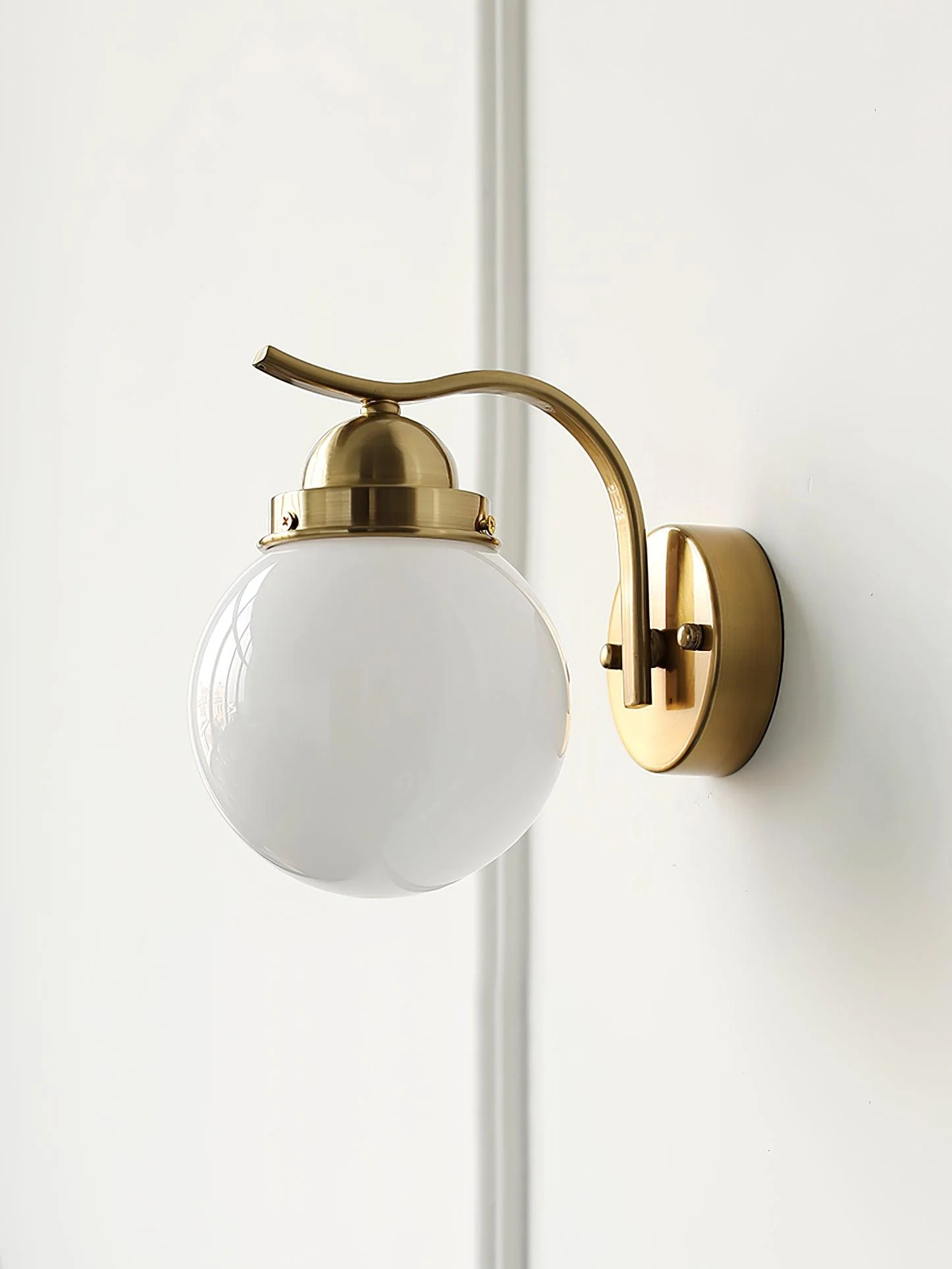 Ryttenberg Wall Lamp - Set of 2 / Chrome+Beige