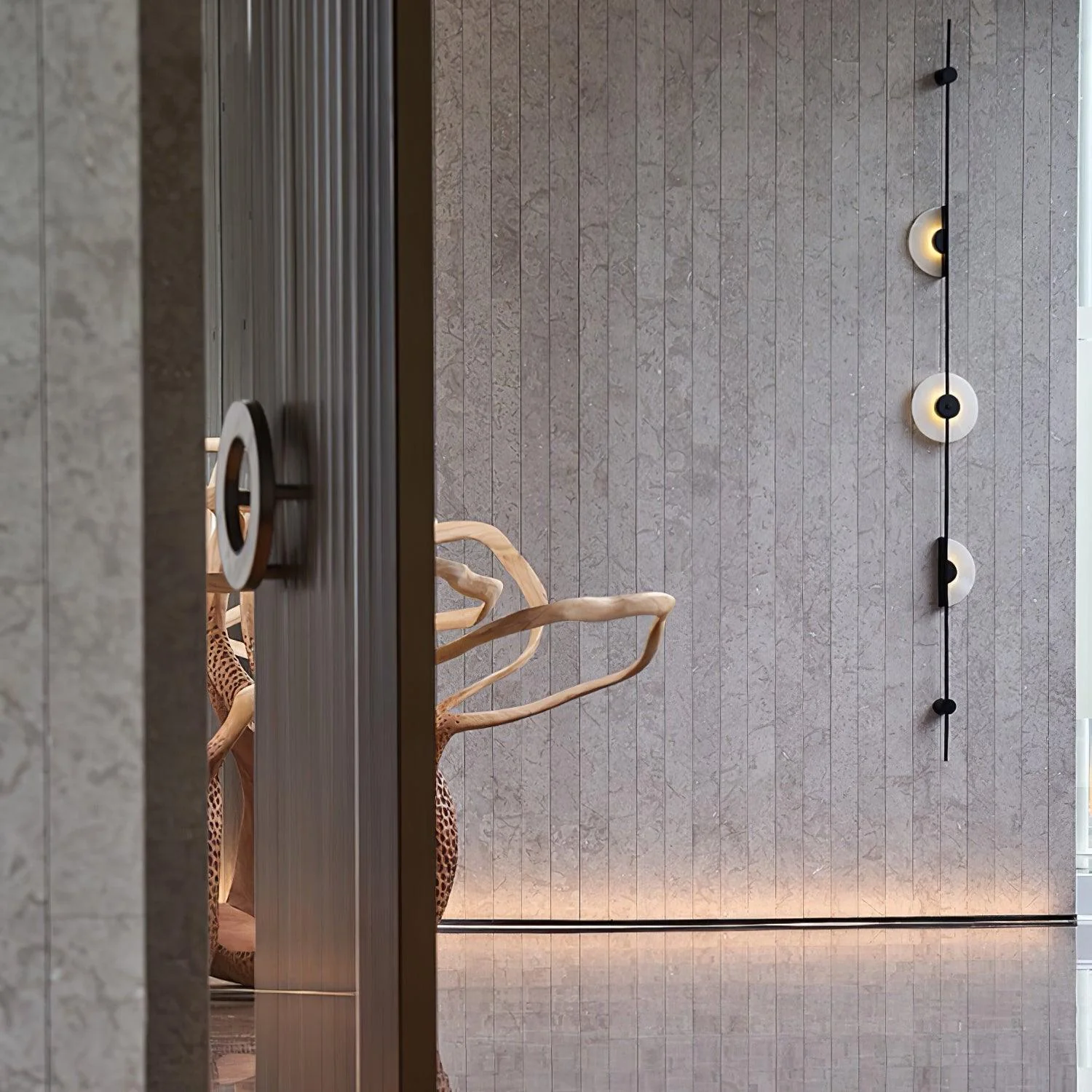 Alabaster Vertical Wall Sconce - Model A Gold ∅ 7.9″ x H 49.6″ Set of 2 / Warm Light