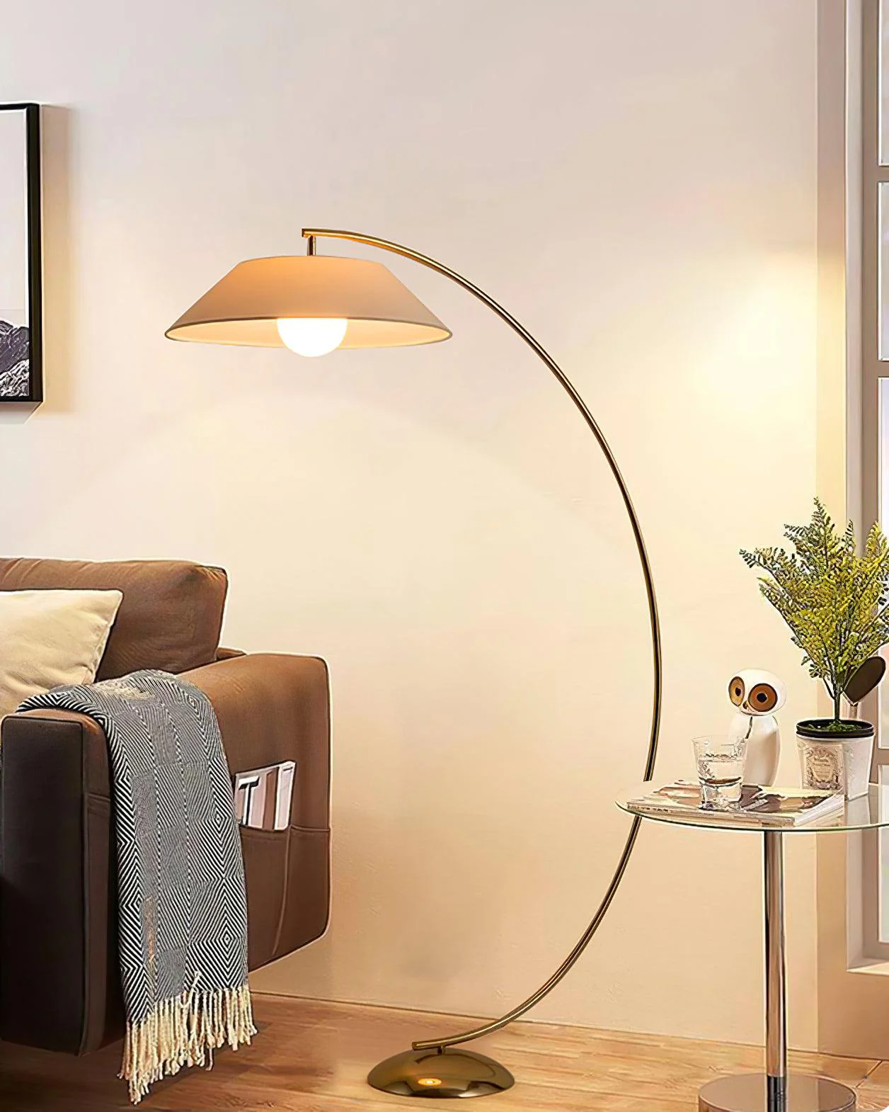 Circo Floor Lamp - ∅ 34.4″ x H 70.9″ / Gold+White / US plug