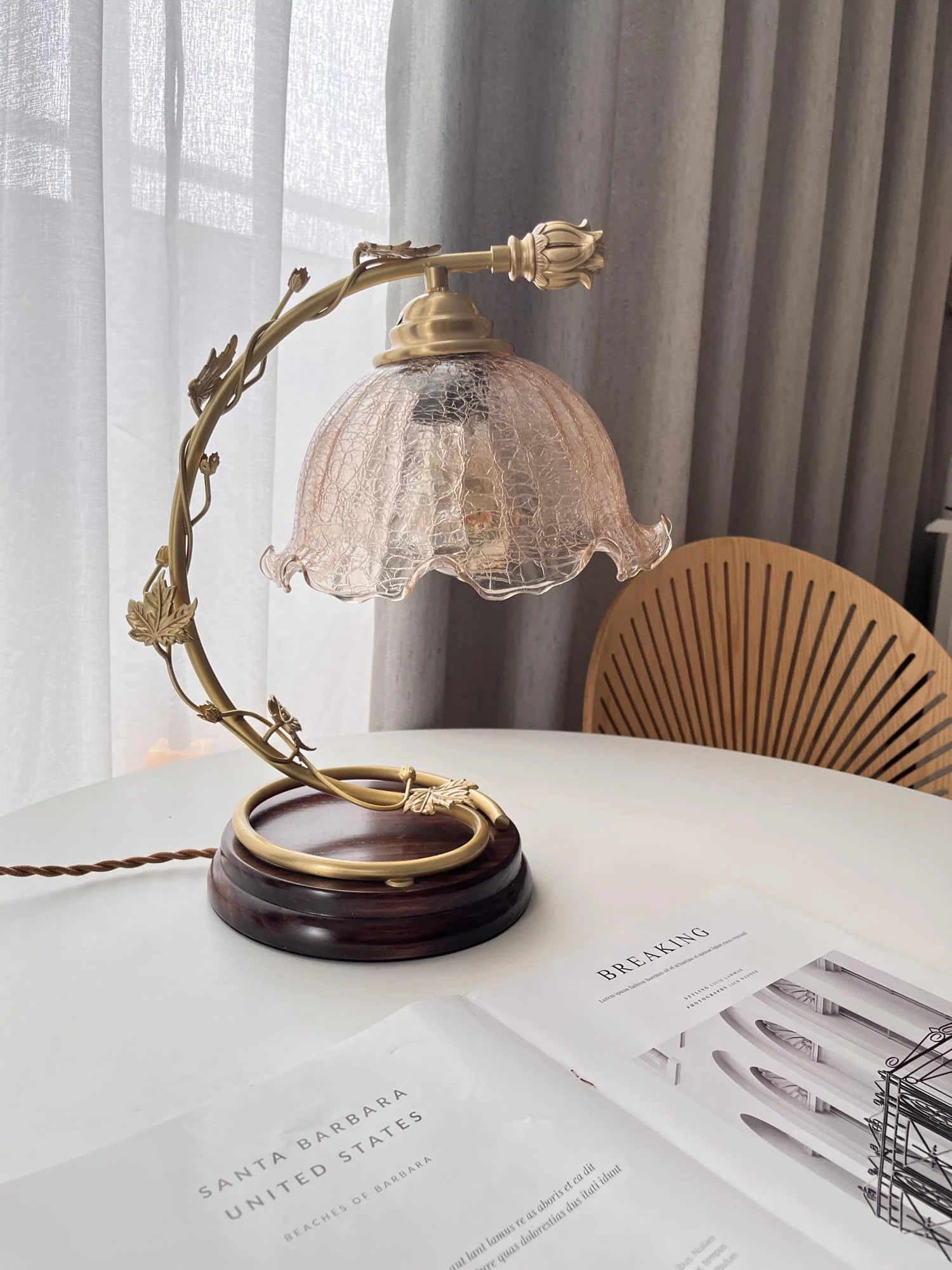 Cracked Glass Brass Table Lamp - ∅ 7.1″ x W 7.9″ x H 13.2″ / Dia 18cm x W 20cm x H 33.5cm / Brass＆Brown / AU plug