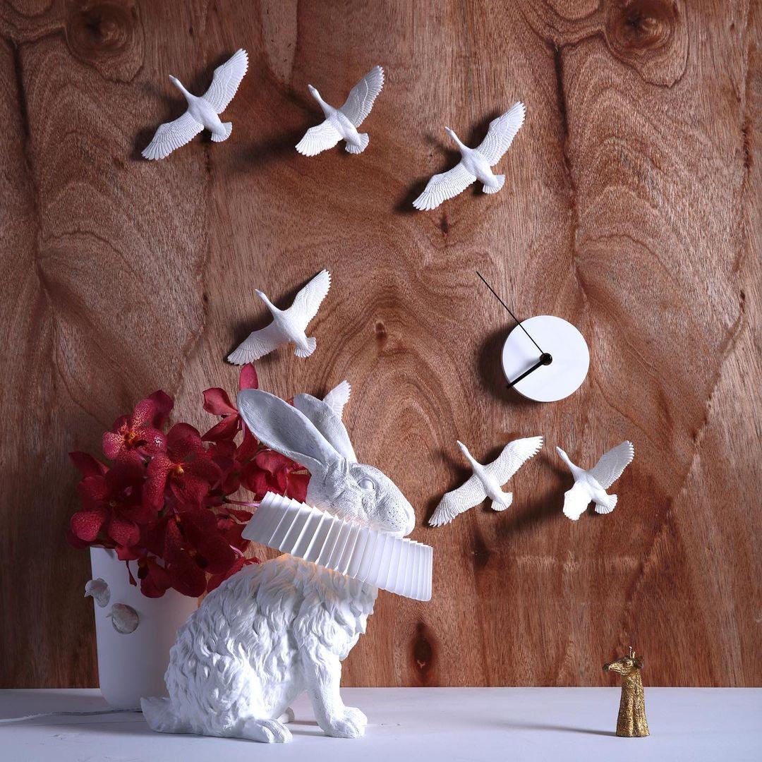 Rabbit X Table Lamp - Sit: ∅ 11.8″ x H 12.6″ / Cool Light / UK plug
