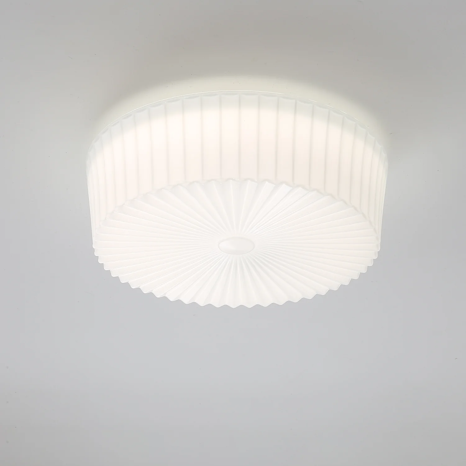 Потолочный светильник Lume Glass - ∅25см x 8см, белый, холодный свет
