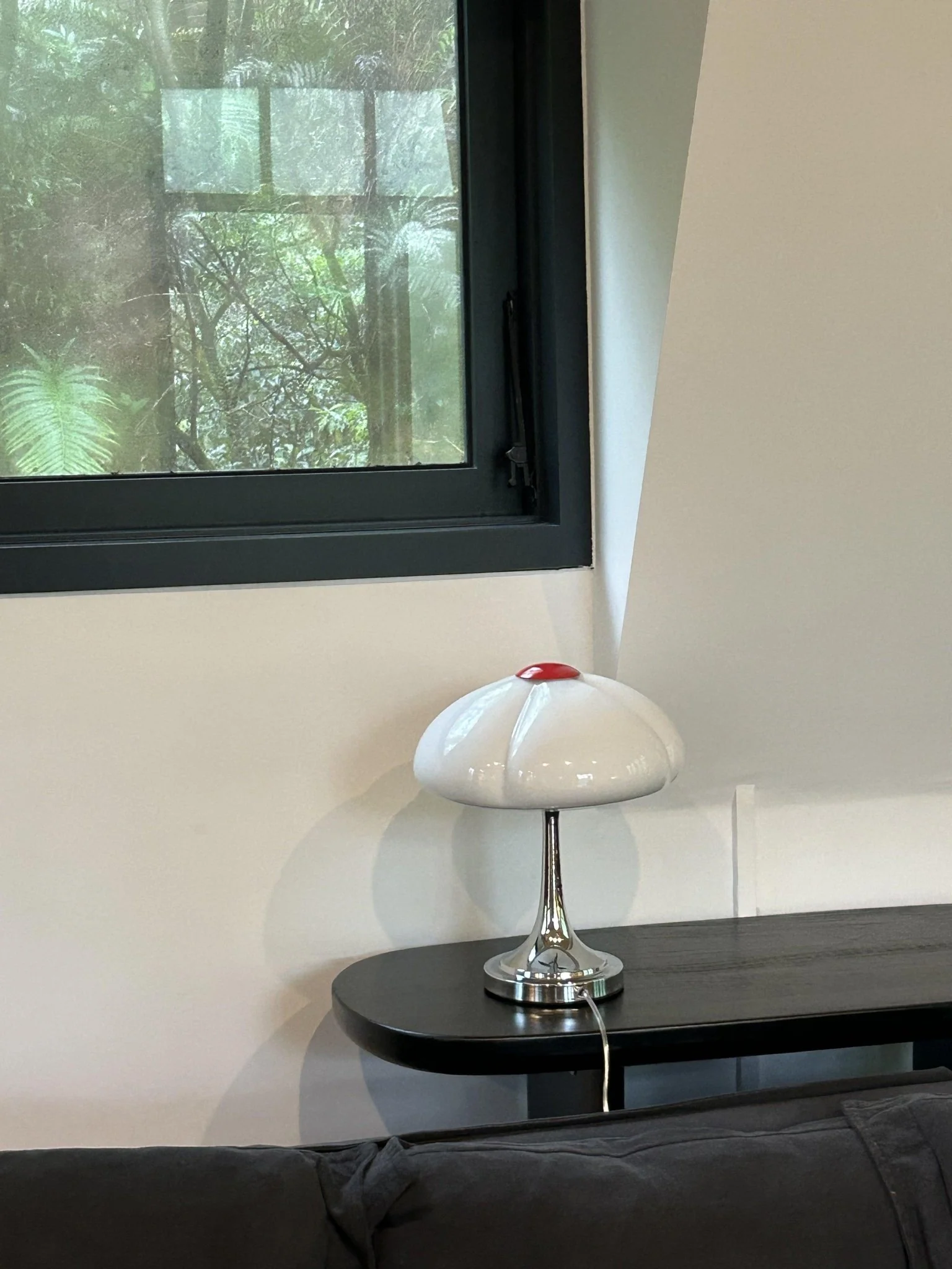Flower Petal Table Lamp - ∅ 11.4″ x H 12.6″ / Dia 29cm x H 32cm / Chrome / AU plug