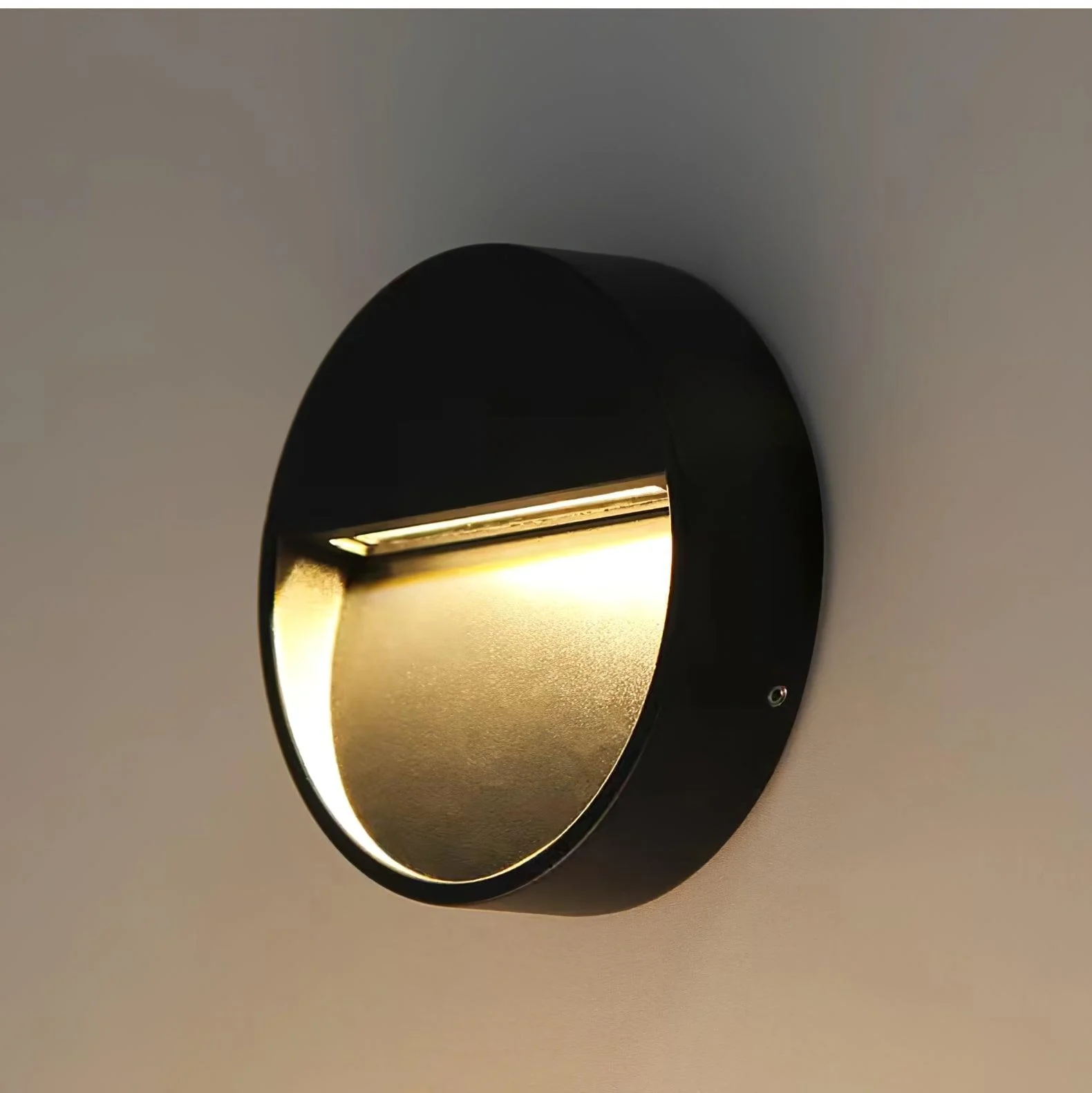 Step And Wall Light - Set of 2 / Model B: ∅ 4.6″ x H 4.6″ / Dia 11.8cm x H 11.8cm / Warm Light