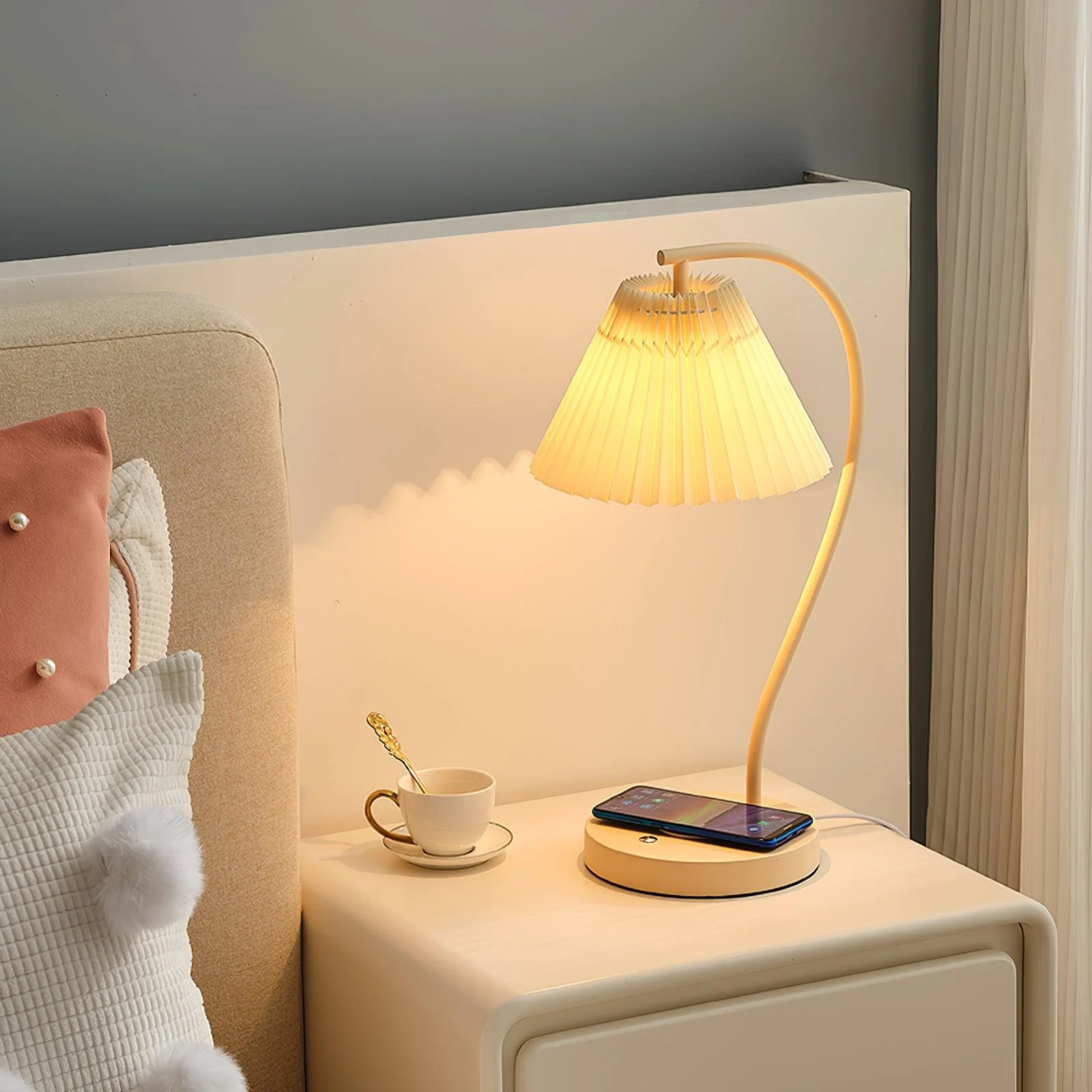 Crescini Pleated Table Lamp - ∅ 11.4″ x H 18.5″/ Dia 29cm x H 47cm / Cream & Light Yellow / US plug