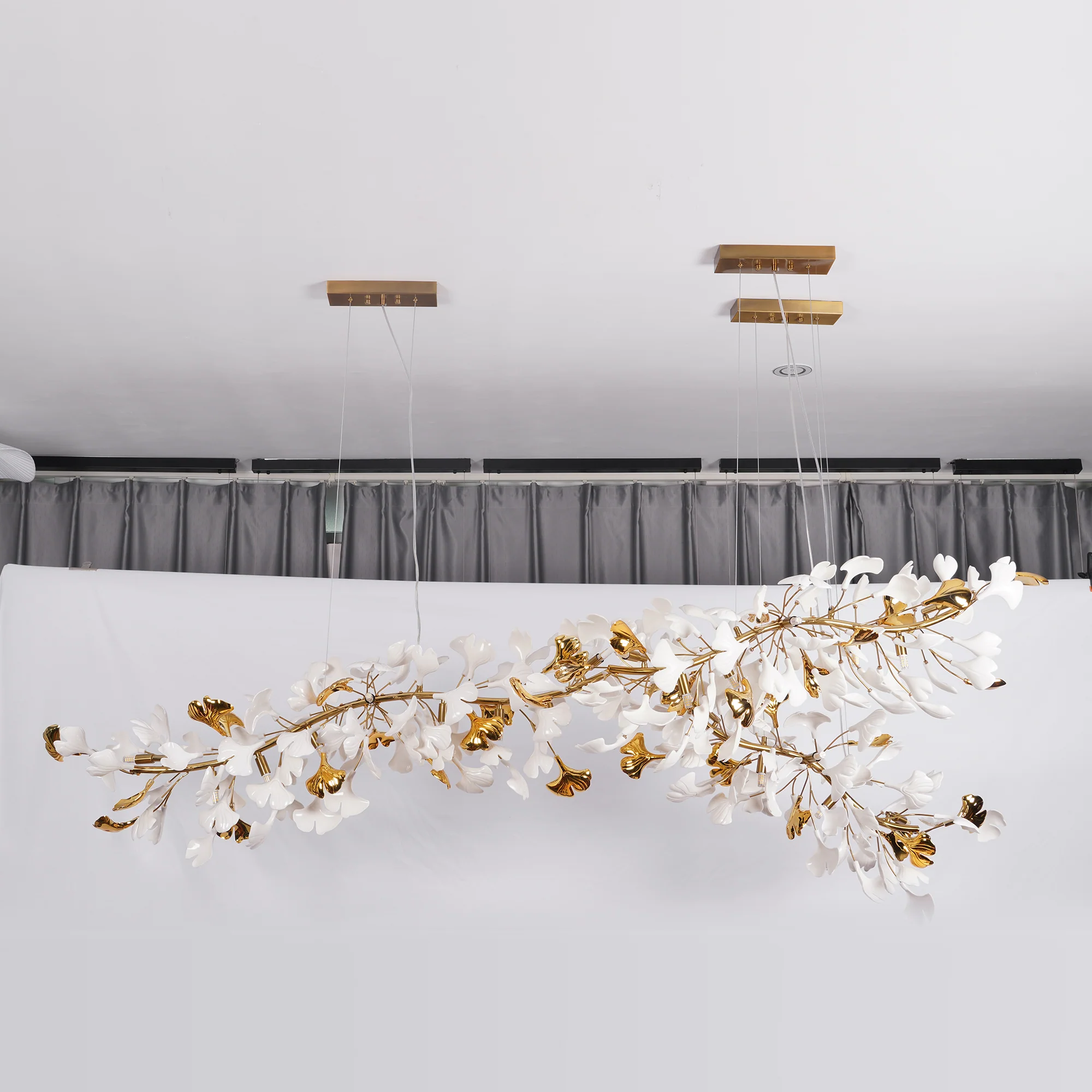 Люстра Gingko A - 60см x 40см, золотой, белый