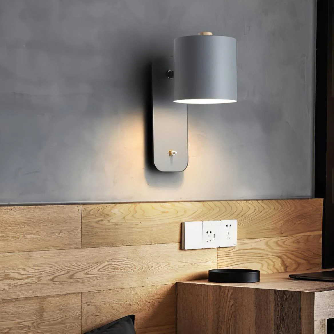 Настенный светильник Rotatable Cylinder Plug-in - ∅13см x 30см, белый